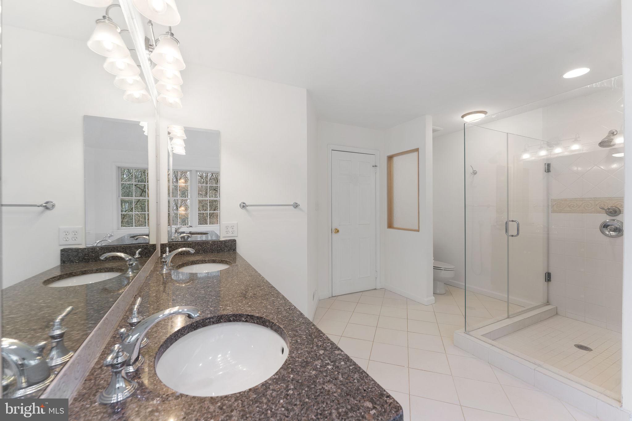 OAKTON MILL ESTATES - Residential