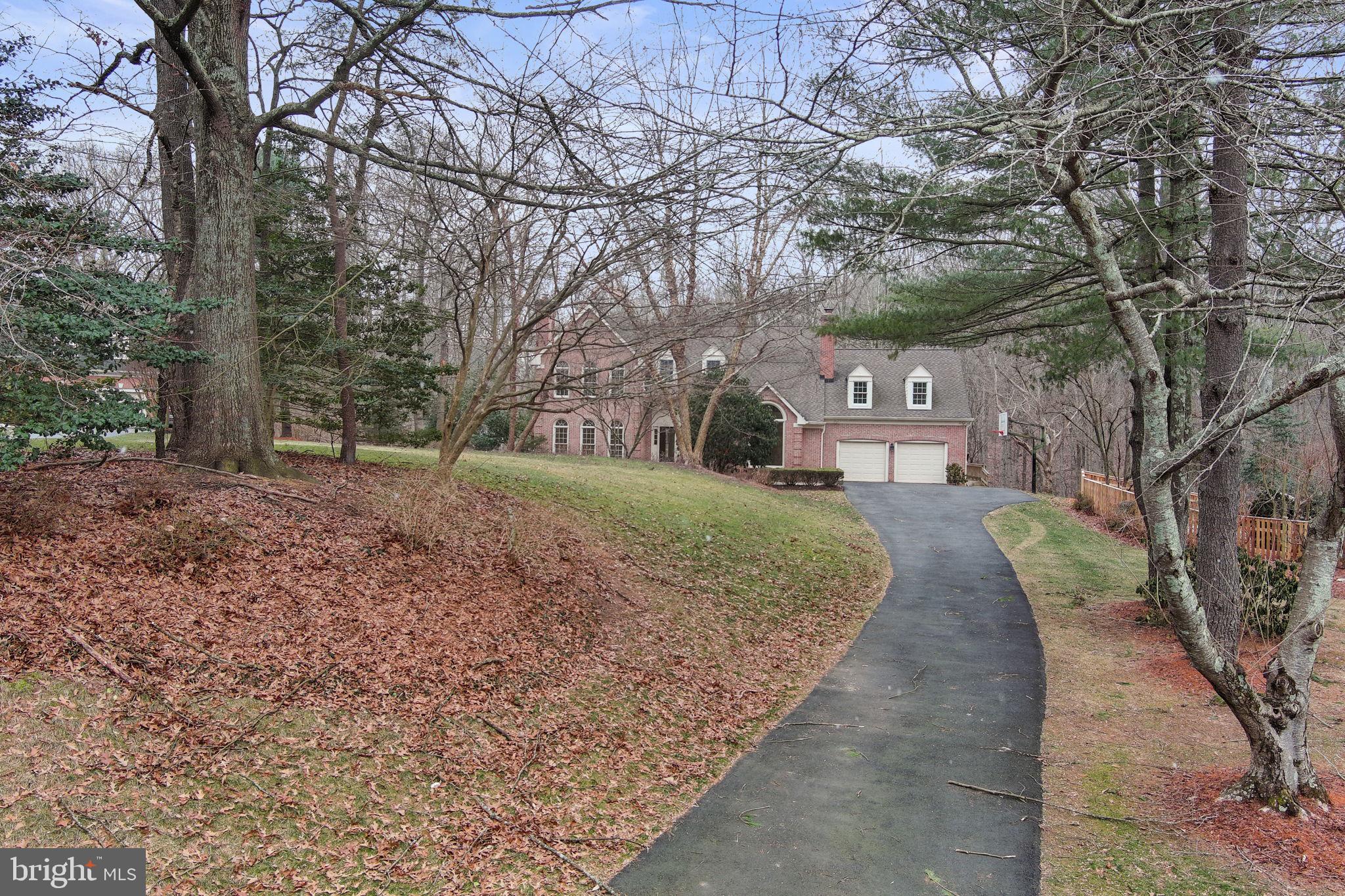 OAKTON MILL ESTATES - Residential