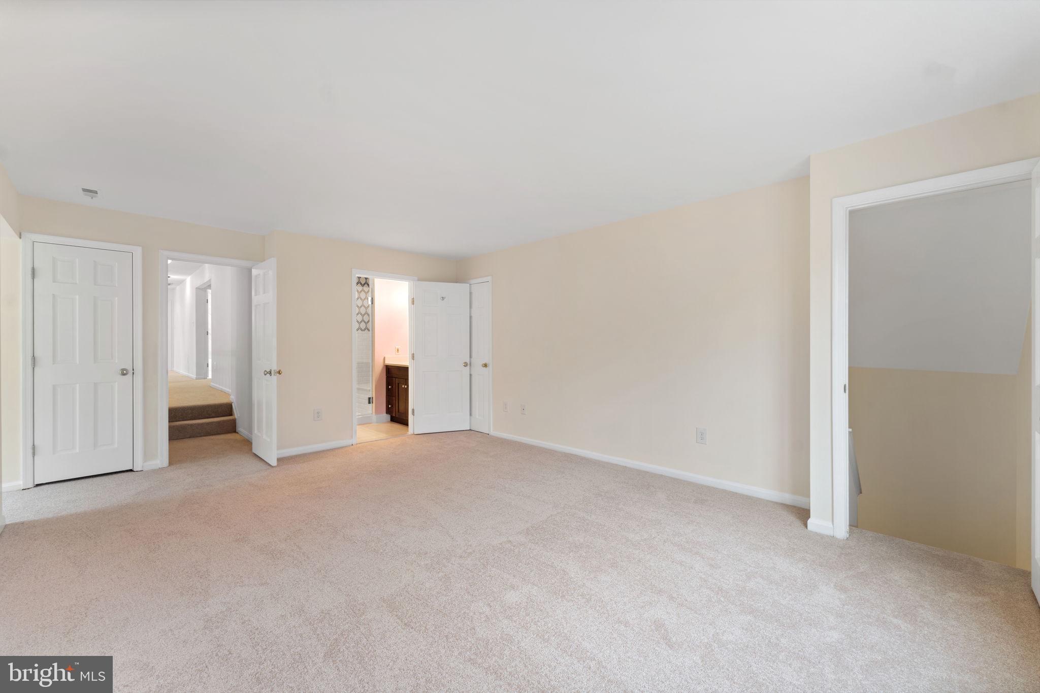 OAKTON MILL ESTATES - Residential