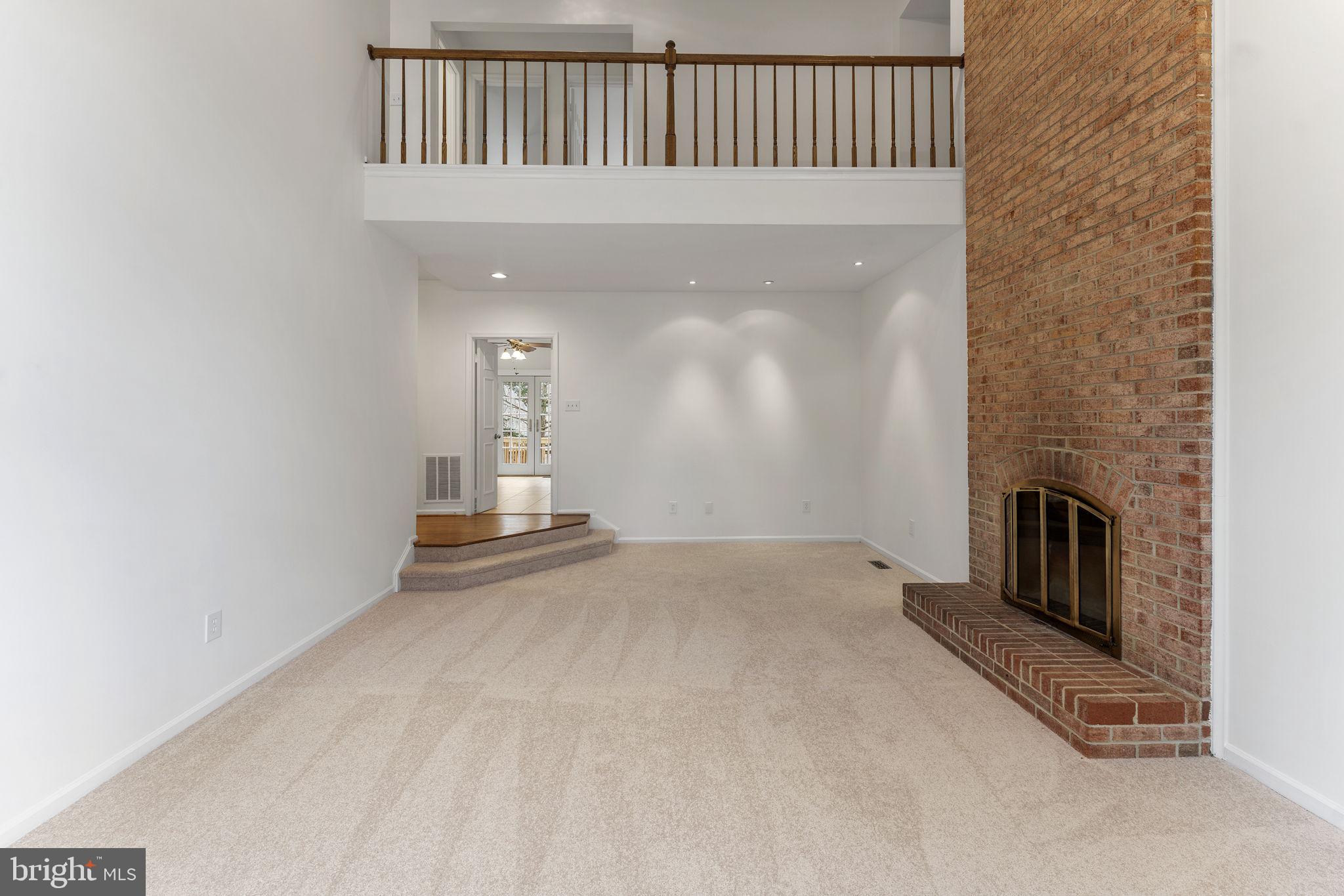 OAKTON MILL ESTATES - Residential
