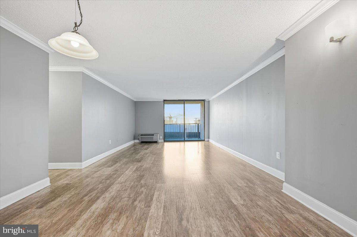 PLYMOUTH HILL - Residential