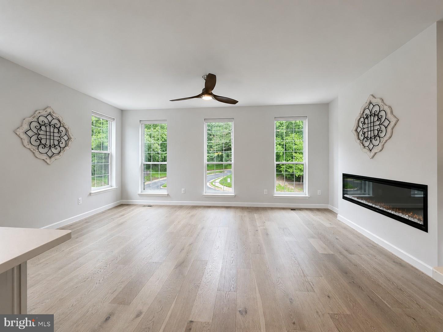 ENCLAVE AT FAIR LAKES - Residential