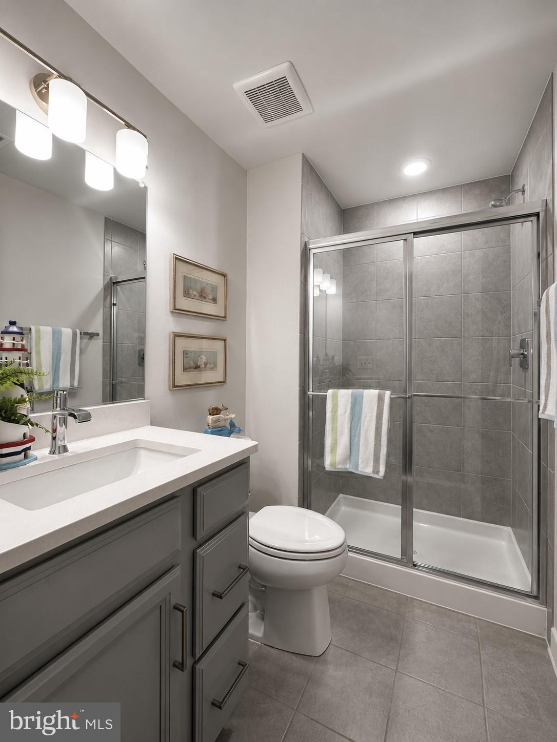 ENCLAVE AT FAIR LAKES - Residential