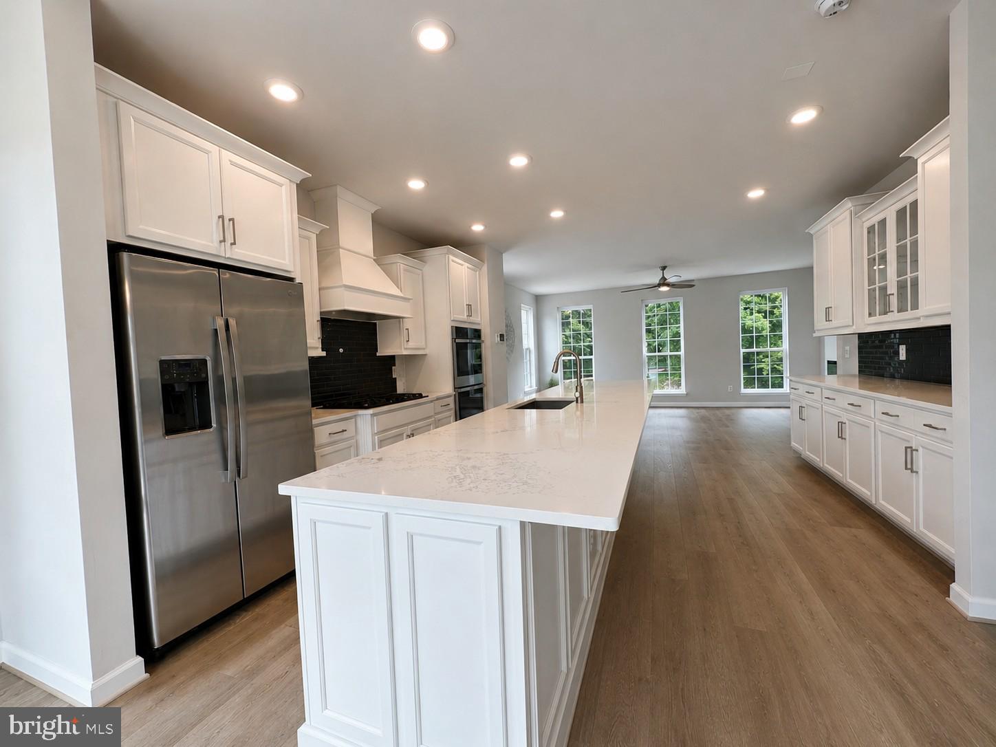 ENCLAVE AT FAIR LAKES - Residential