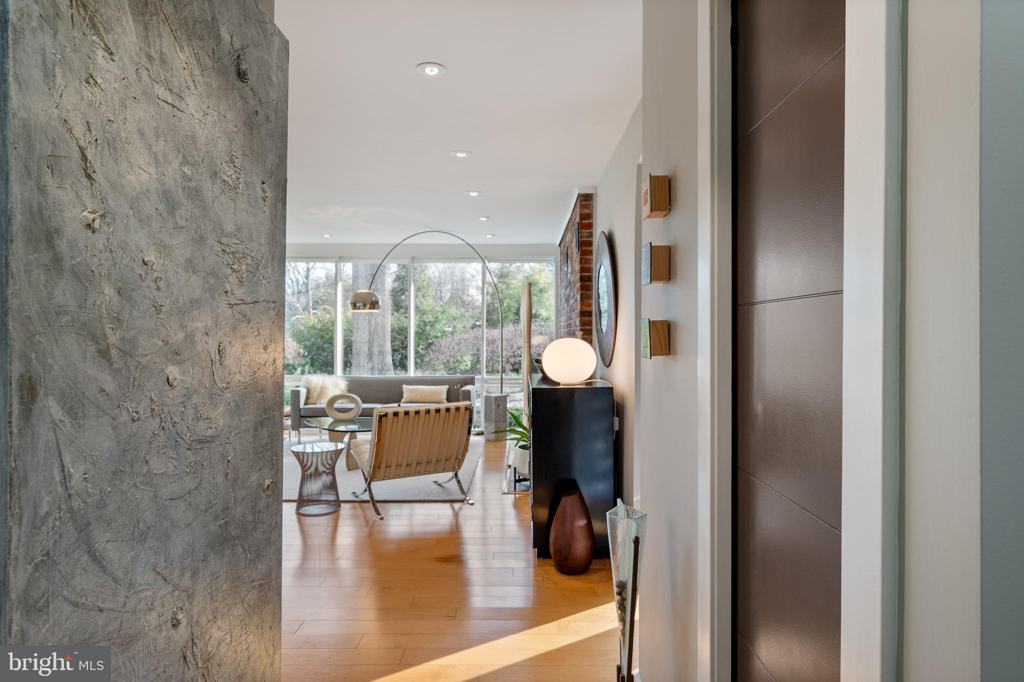 HOLLIN HILLS - Residential