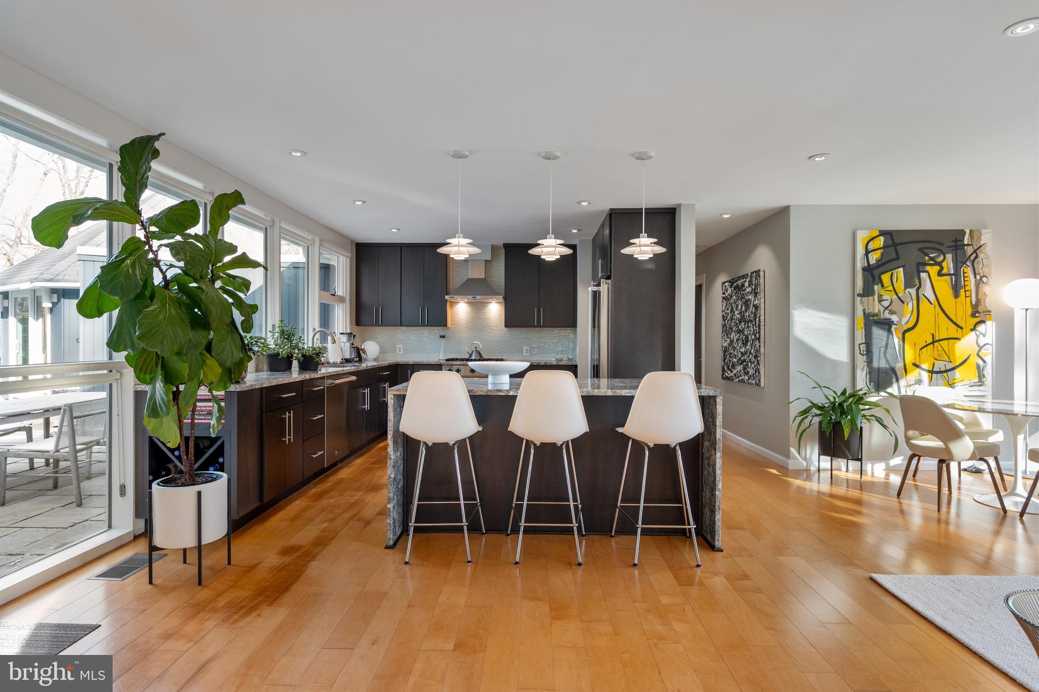 HOLLIN HILLS - Residential