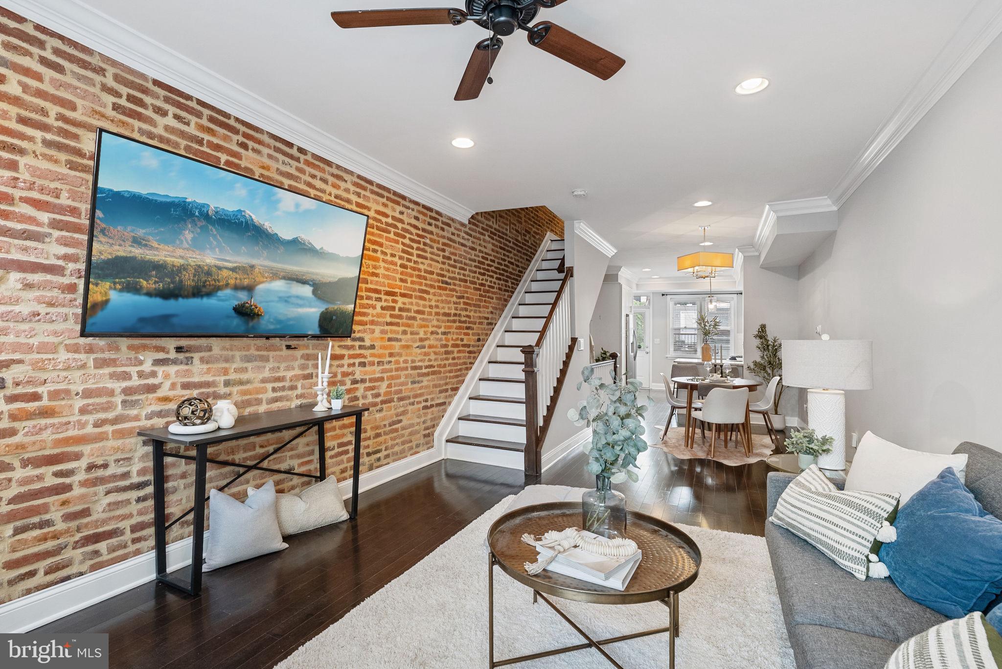HIGHLANDTOWN - Residential