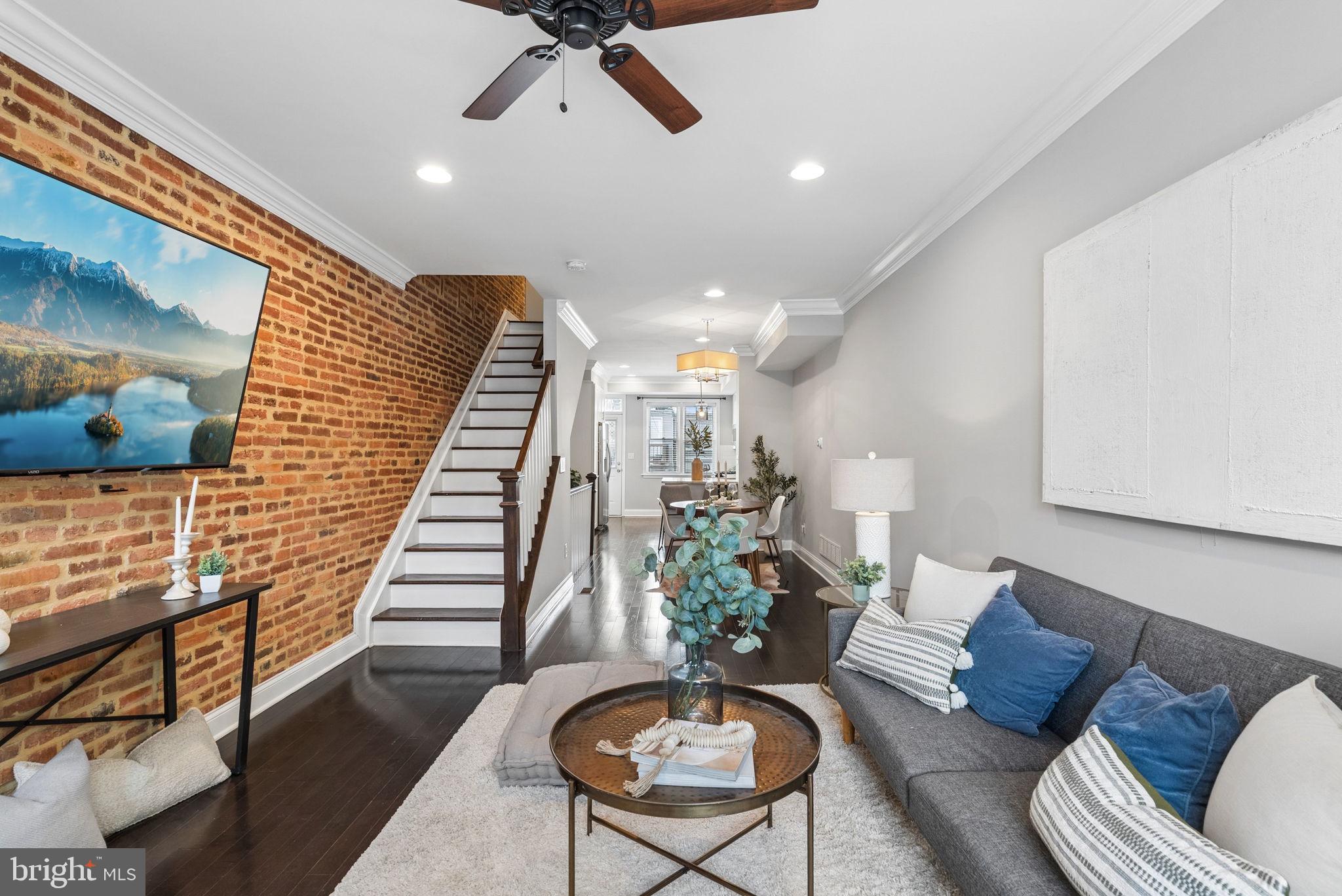 HIGHLANDTOWN - Residential