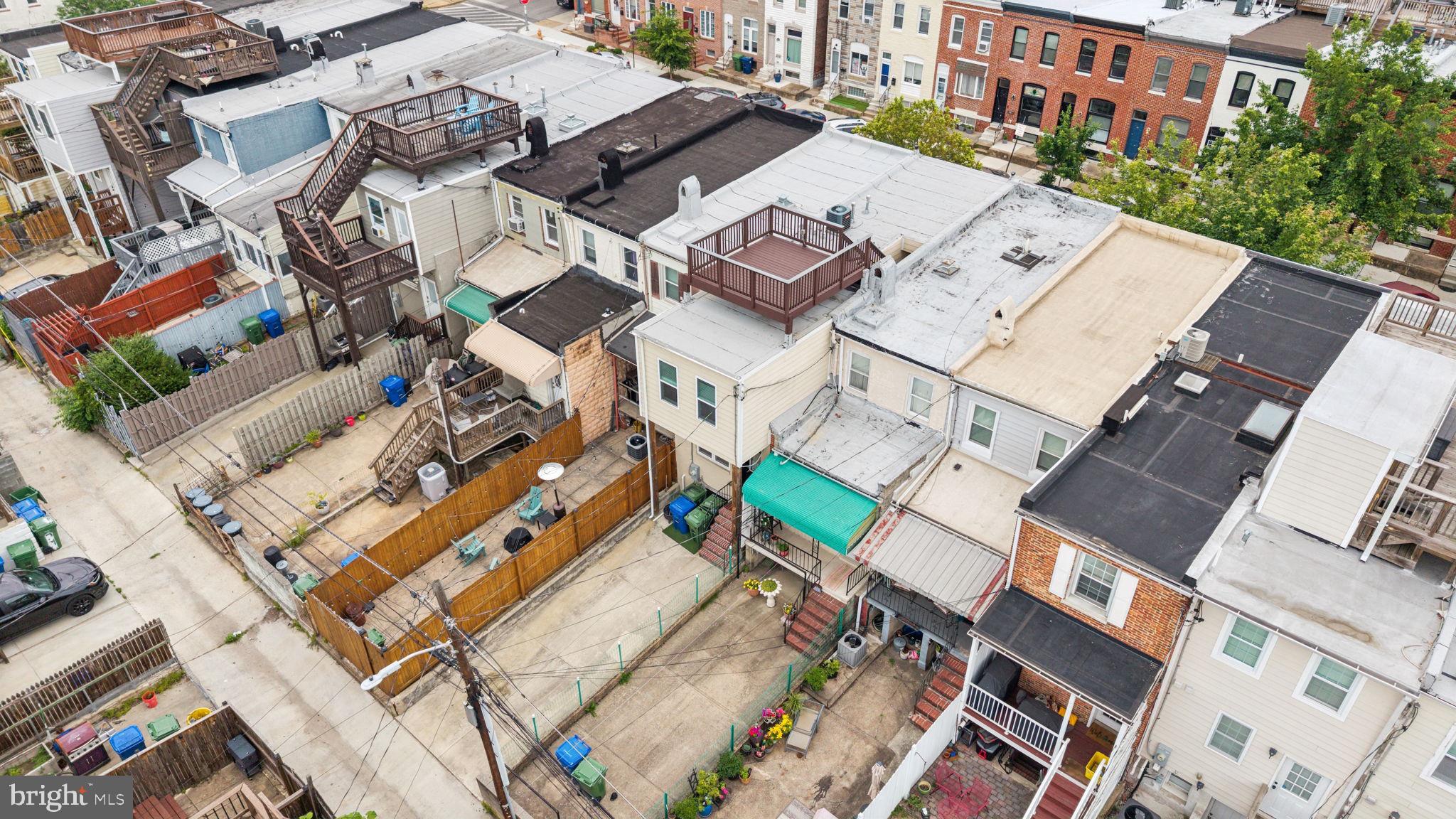 HIGHLANDTOWN - Residential