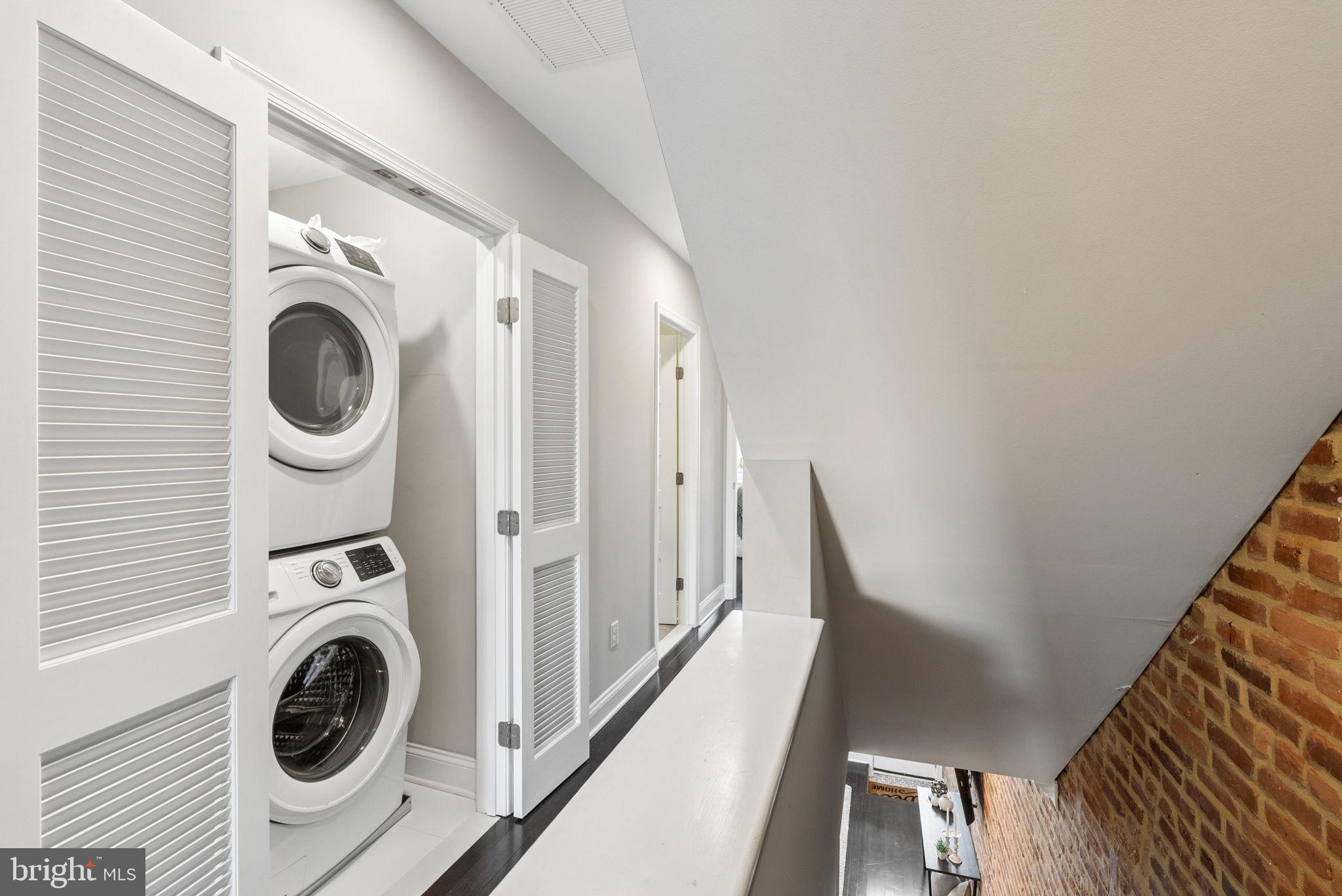 HIGHLANDTOWN - Residential