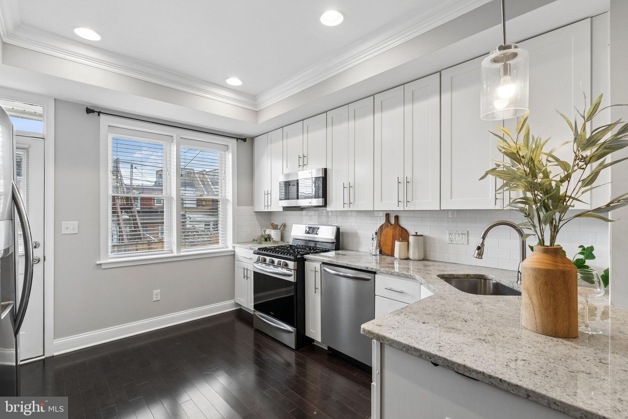 HIGHLANDTOWN - Residential
