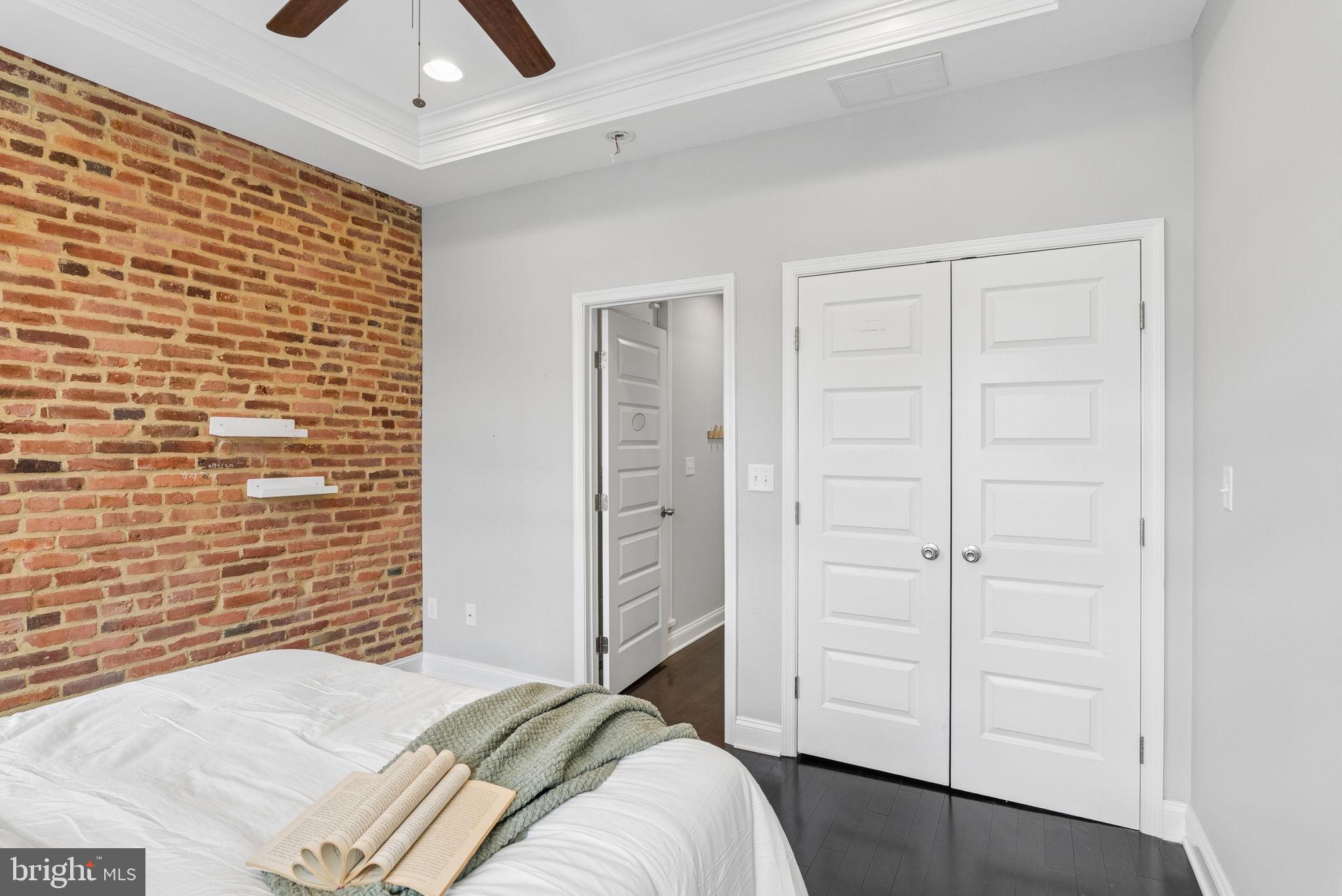 HIGHLANDTOWN - Residential