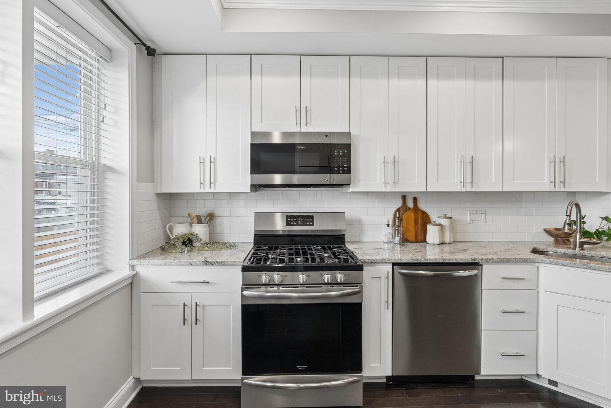 HIGHLANDTOWN - Residential