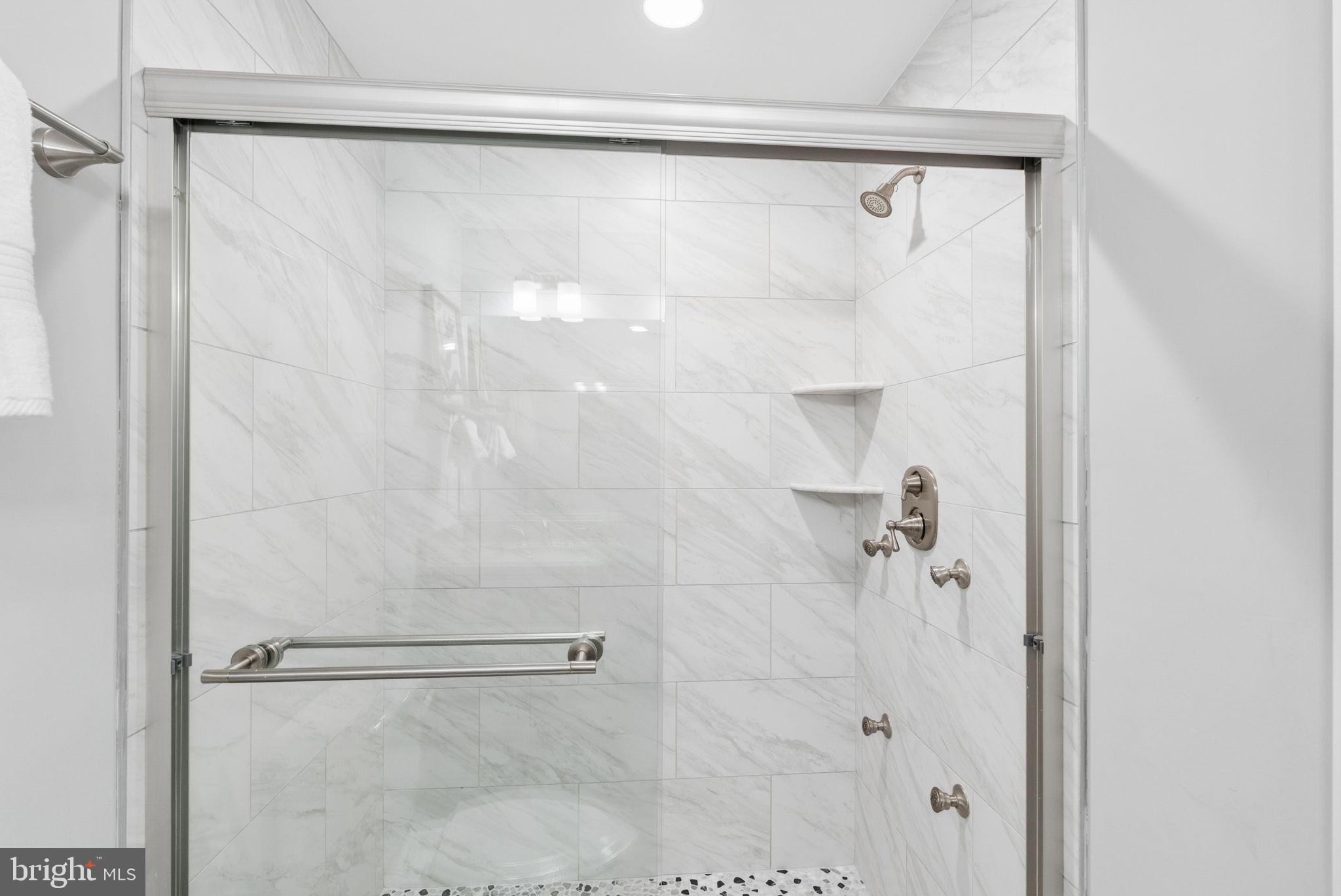 HIGHLANDTOWN - Residential