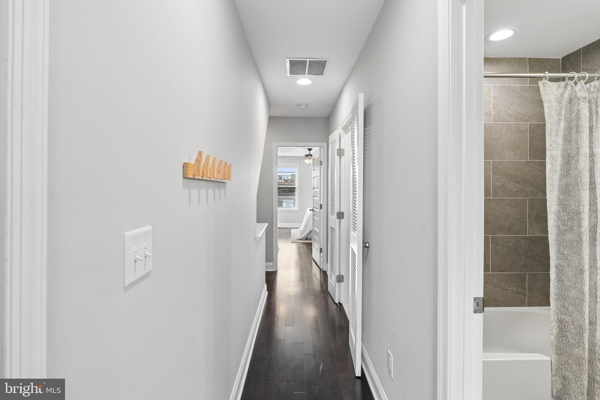 HIGHLANDTOWN - Residential