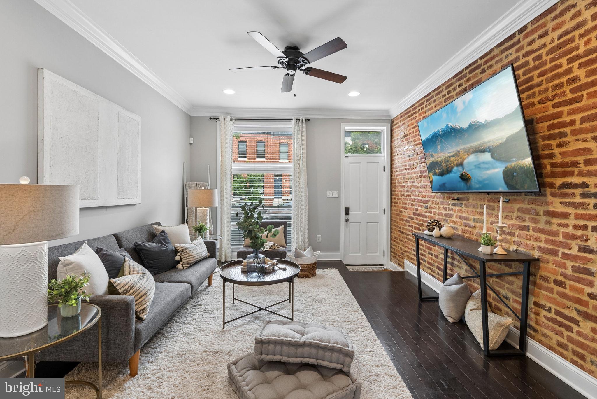HIGHLANDTOWN - Residential