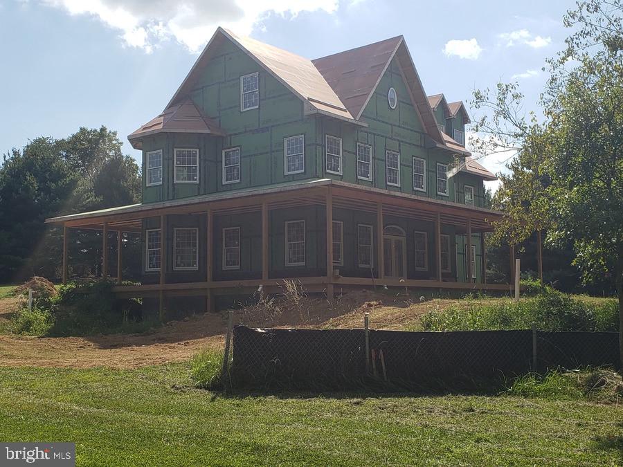 HARLESS MANOR - Residential
