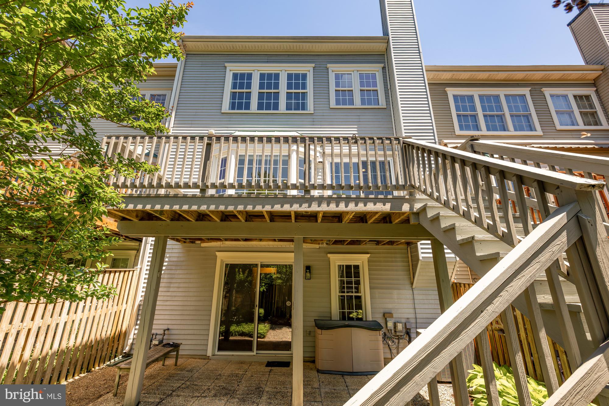 WOODSIDE - Residential