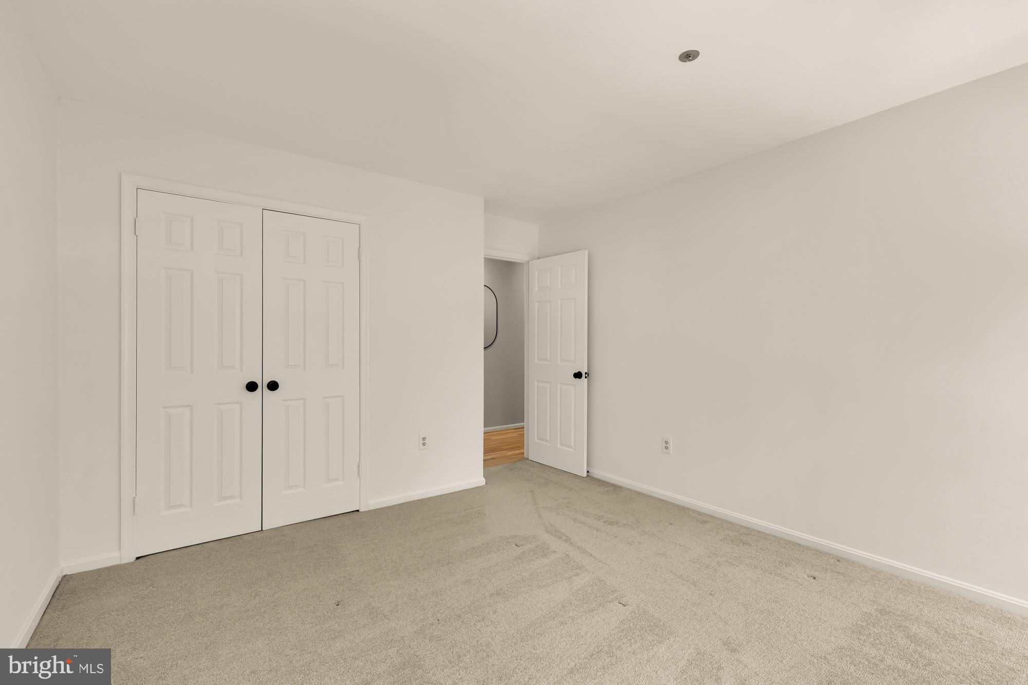 WOODSIDE - Residential