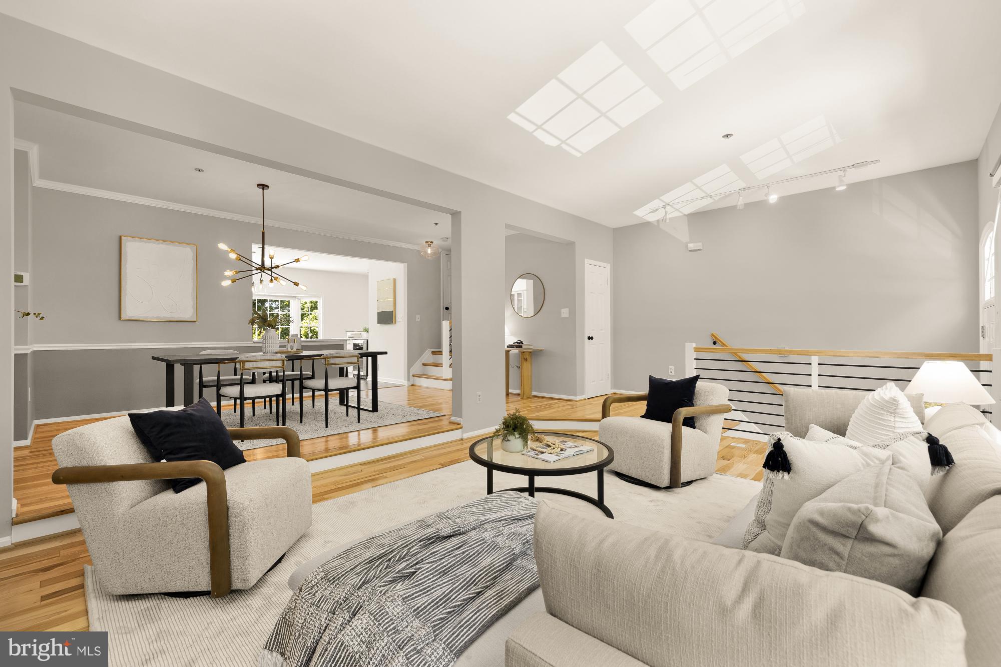 WOODSIDE - Residential