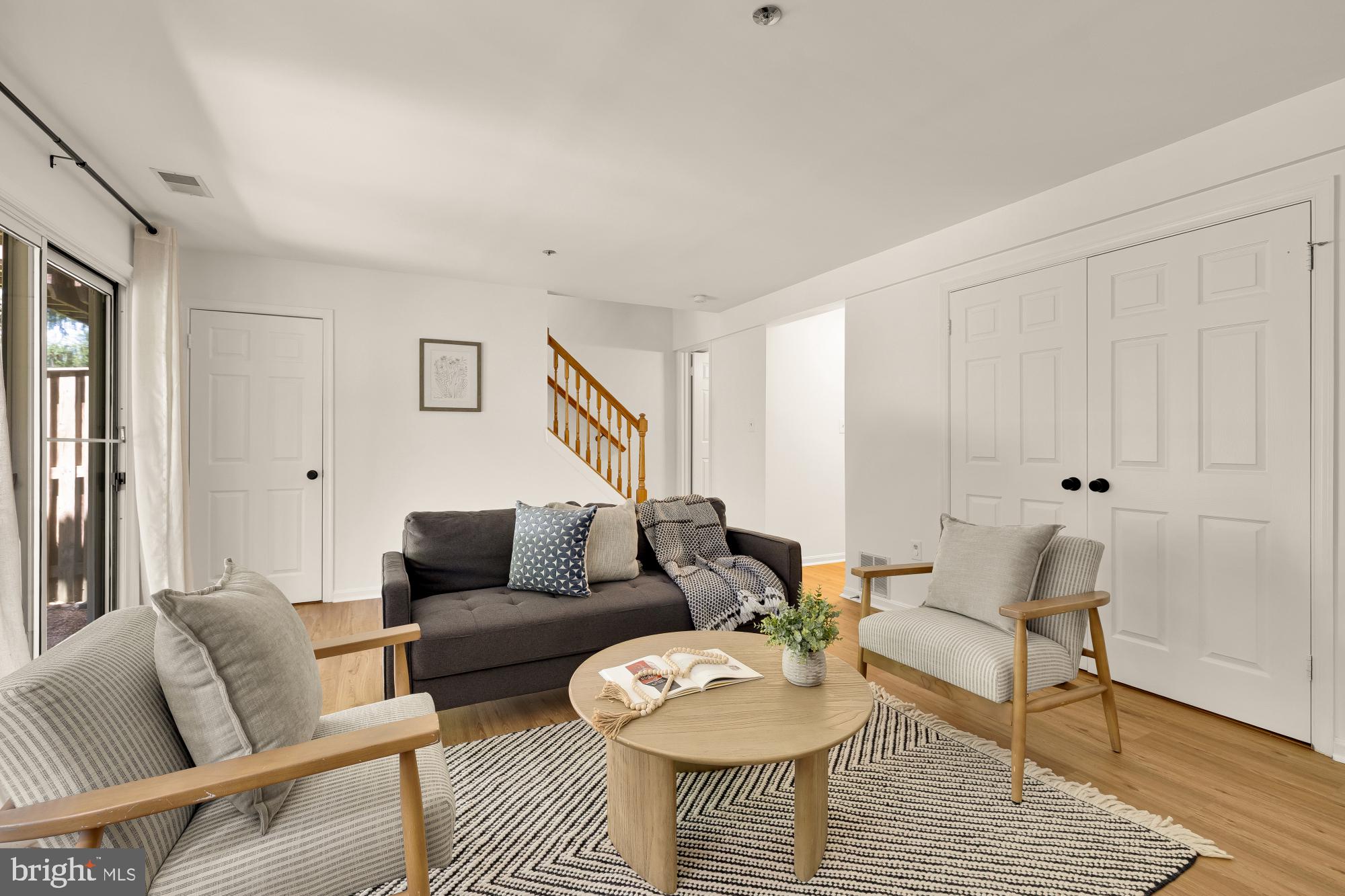 WOODSIDE - Residential
