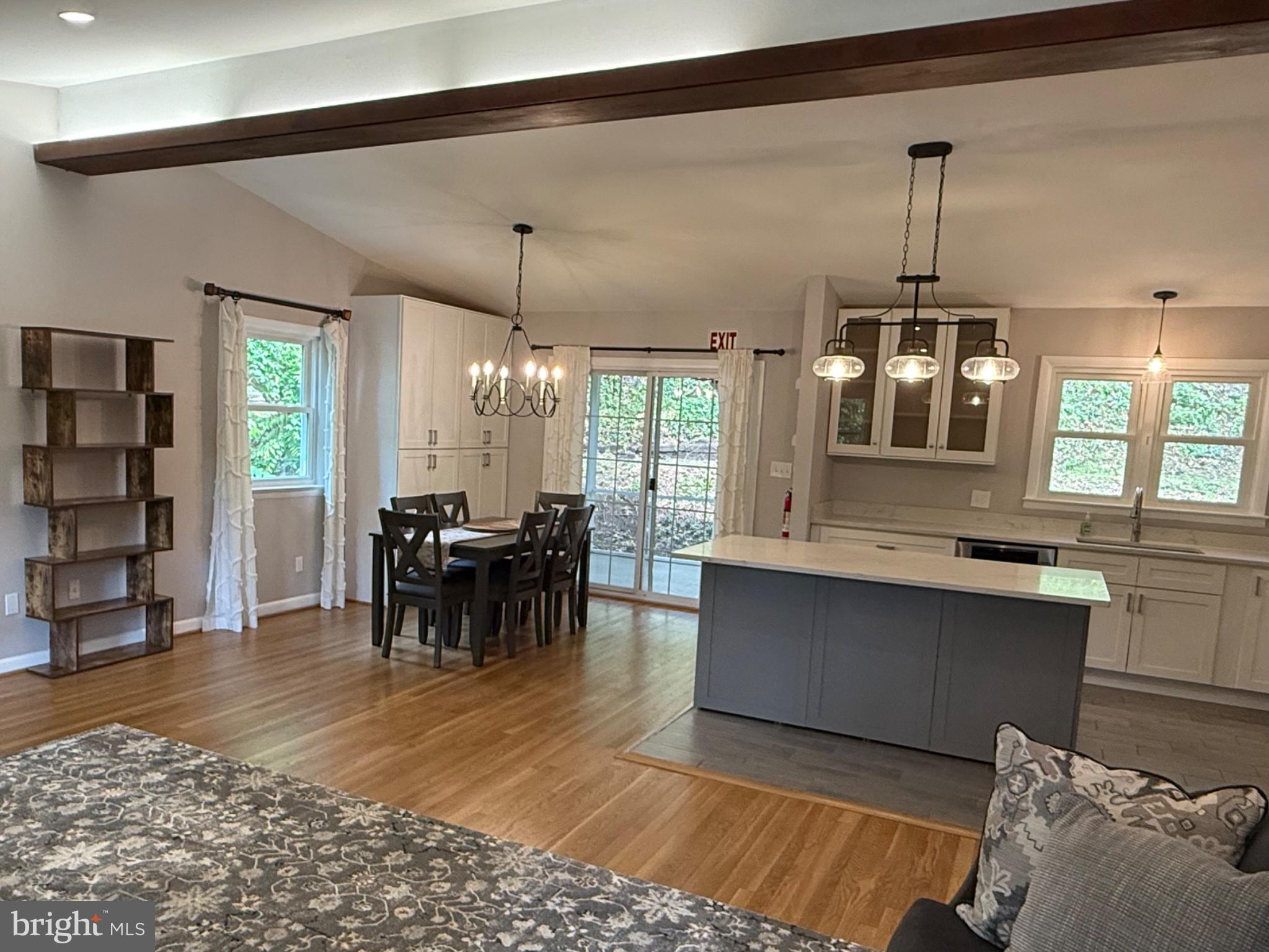 HOLLINDALE - Residential
