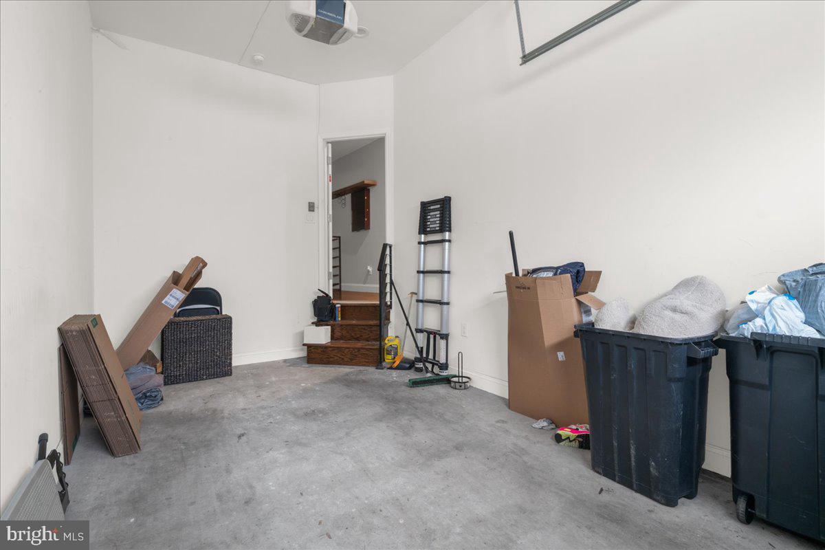 PASSYUNK SQUARE - Residential