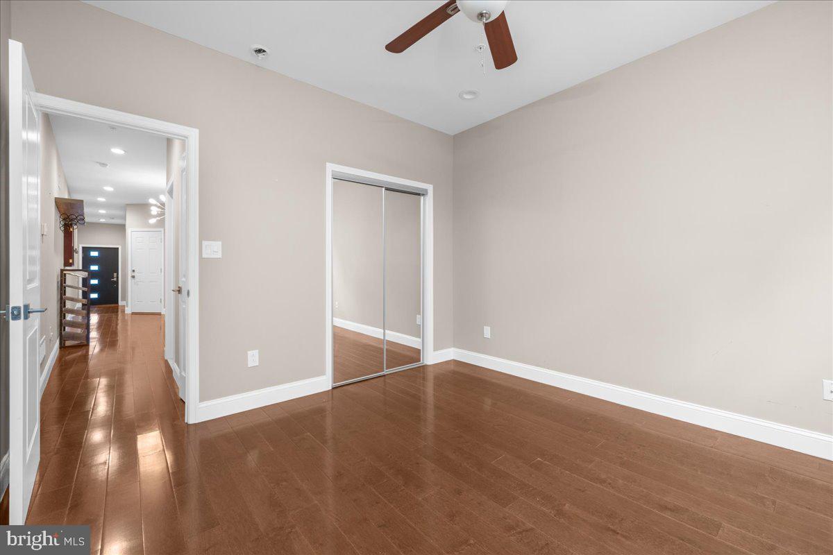 PASSYUNK SQUARE - Residential