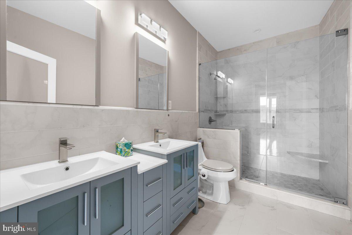 PASSYUNK SQUARE - Residential