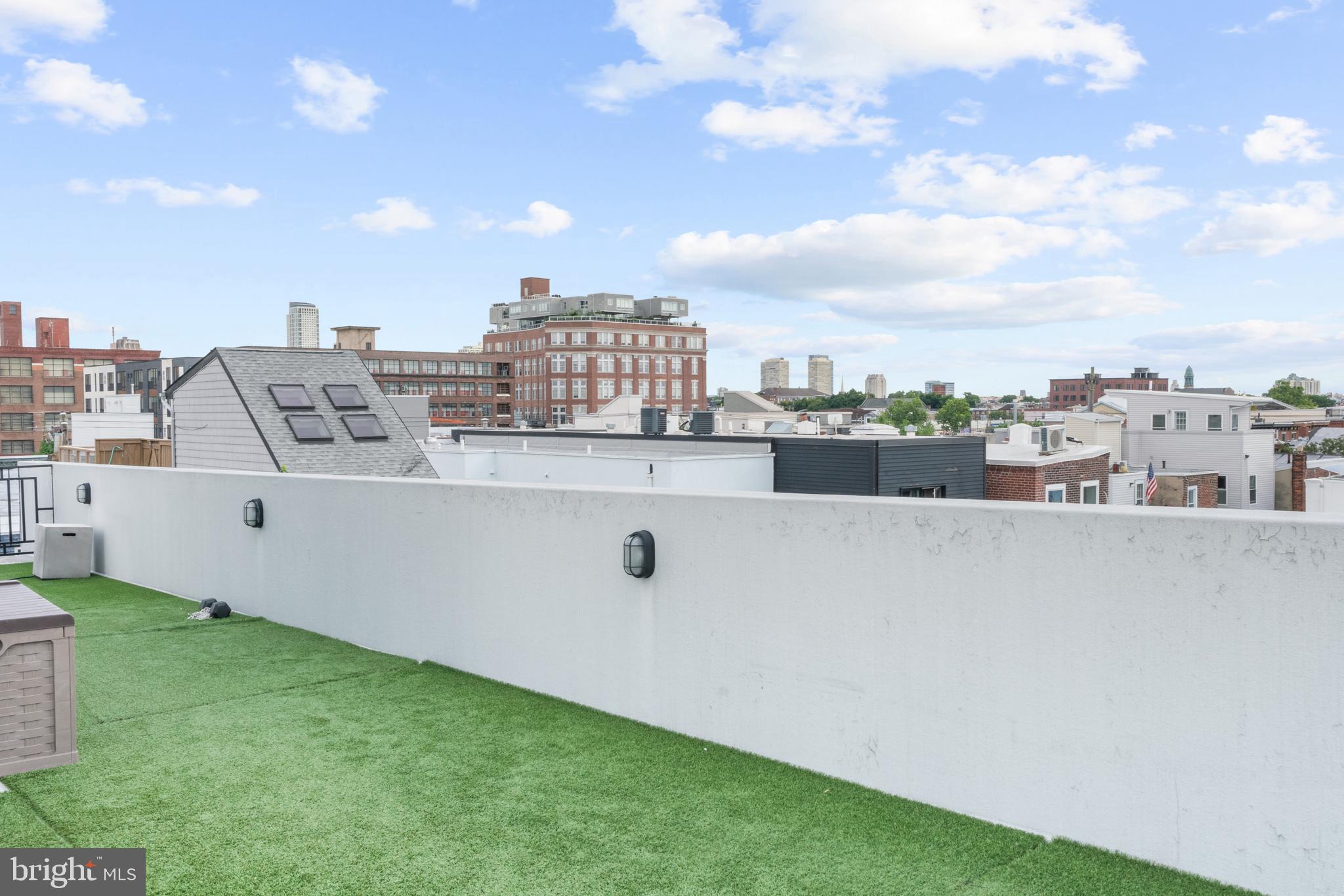PASSYUNK SQUARE - Residential