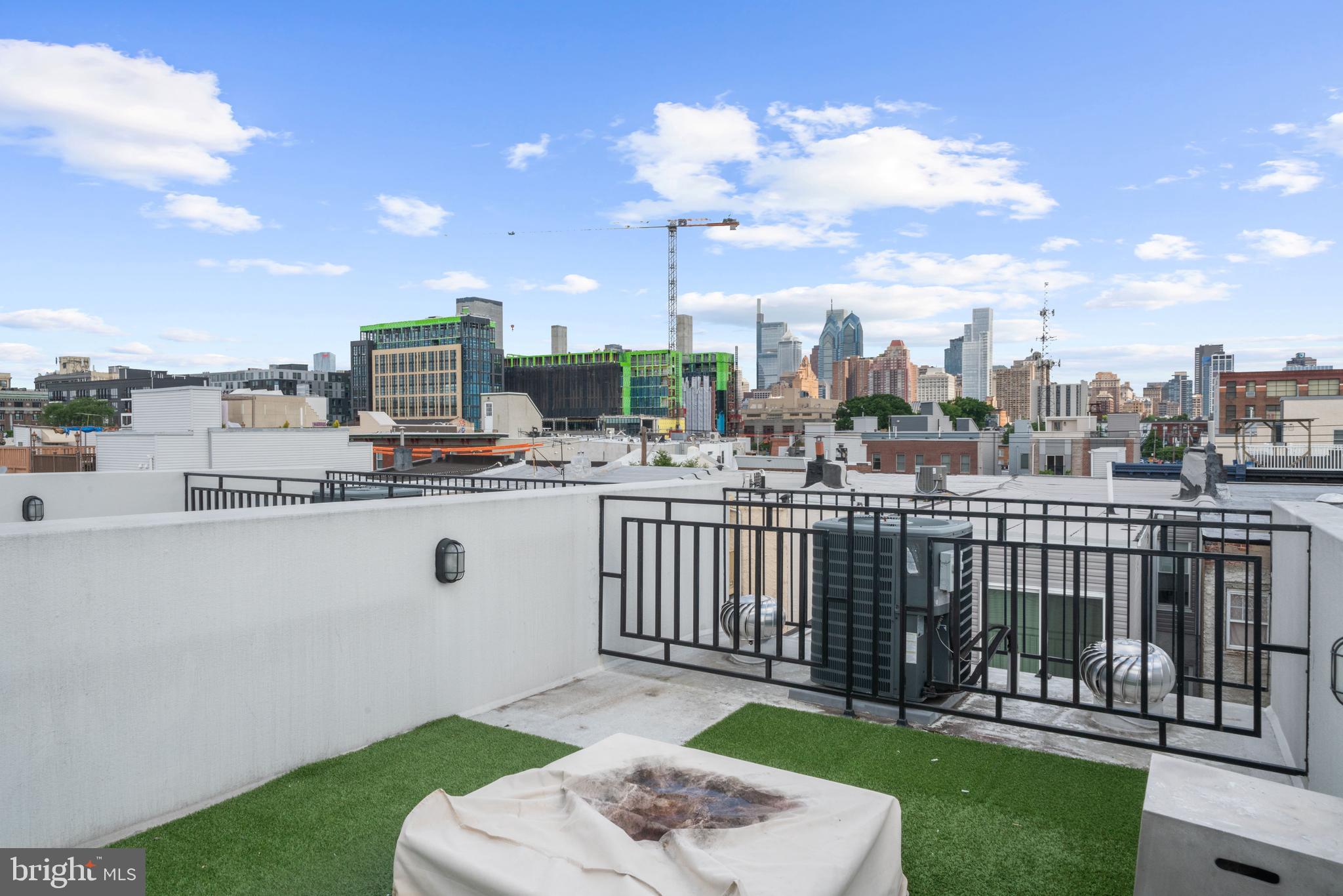 PASSYUNK SQUARE - Residential