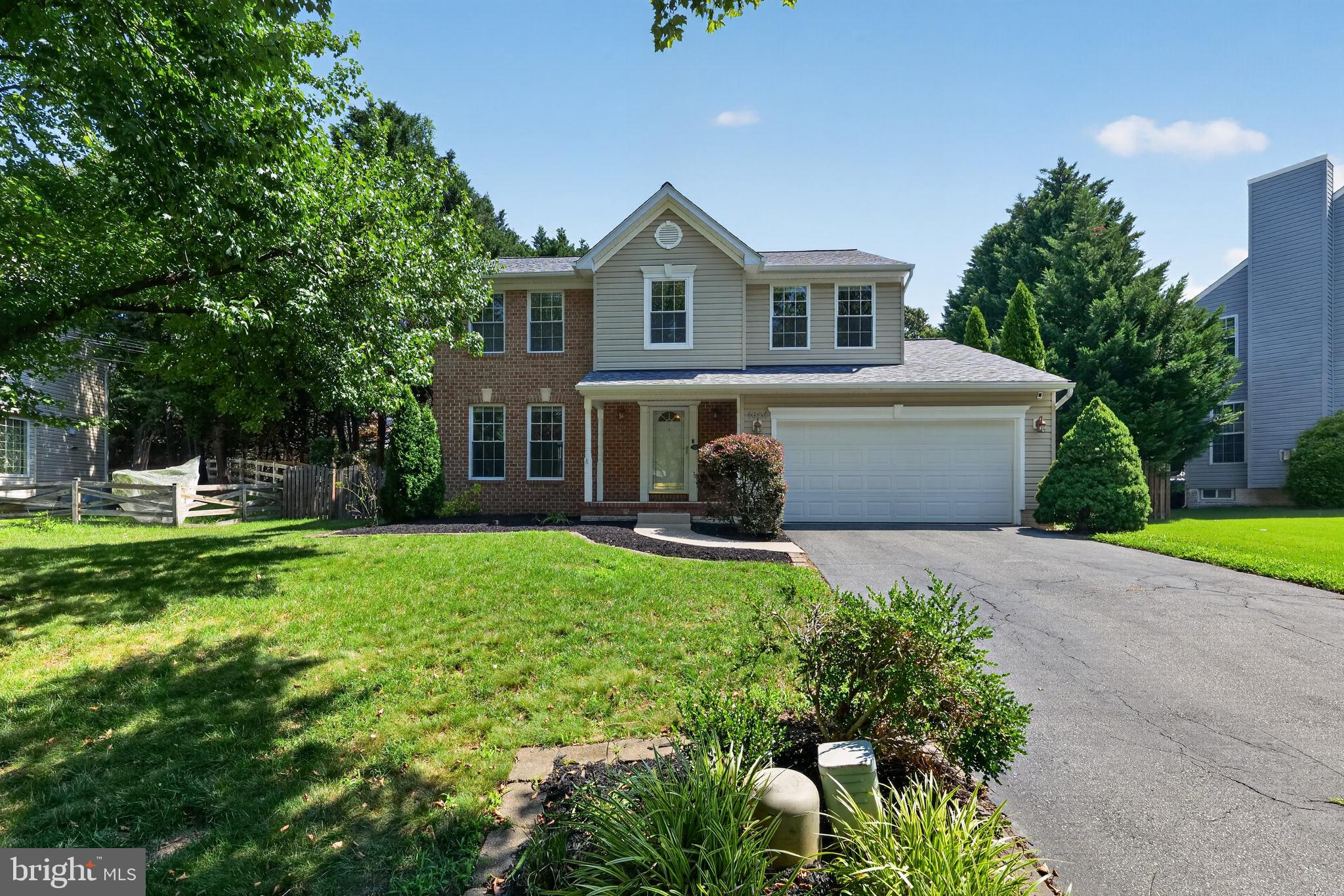 ROSE VILLAGE - Residential