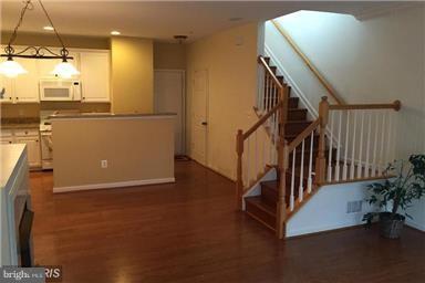 LAKELANDS - Residential Lease