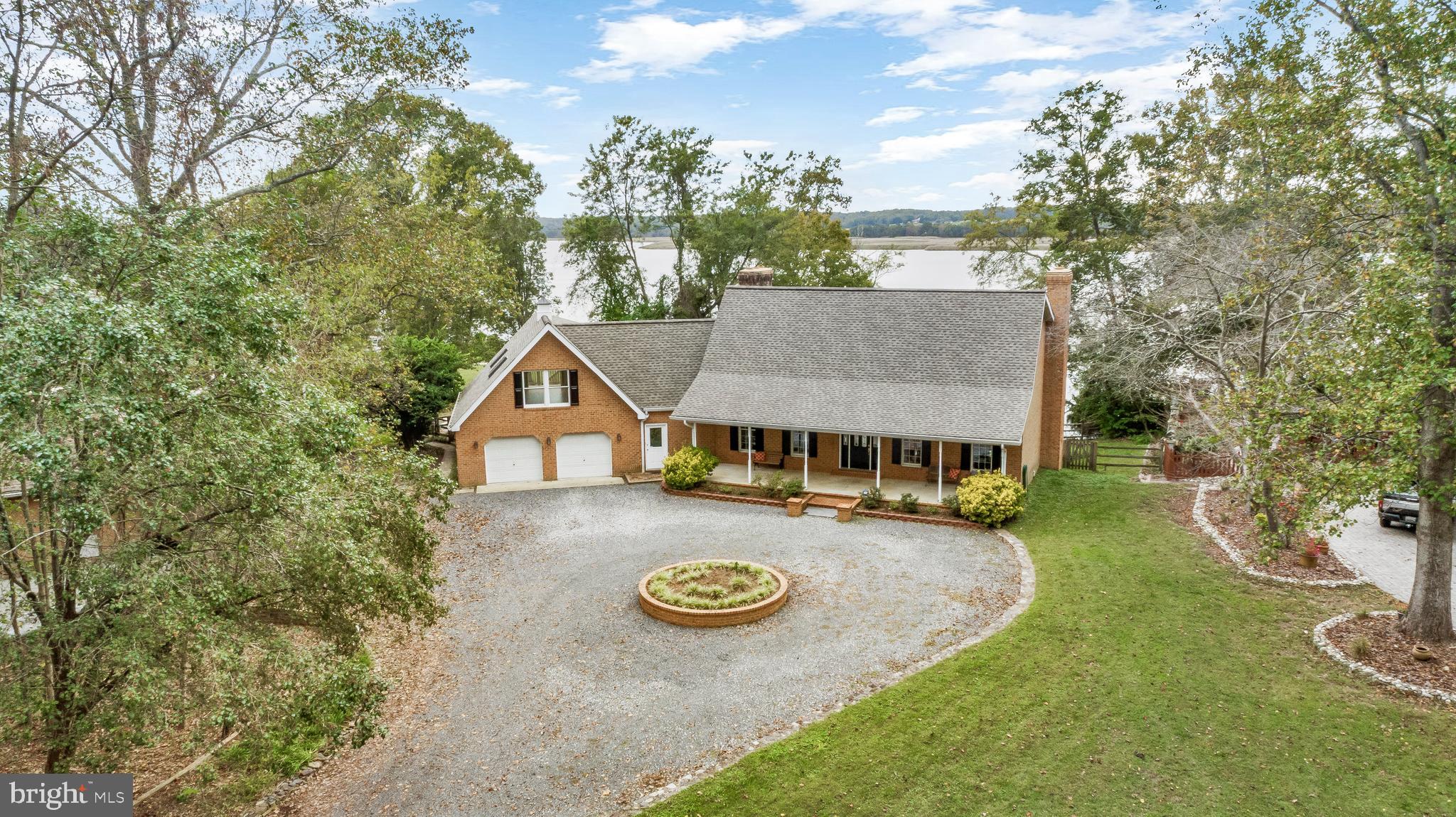 HOLLAND CLIFF SHORES - Residential