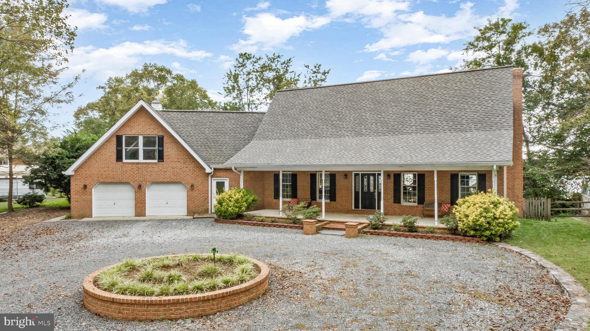 HOLLAND CLIFF SHORES - Residential