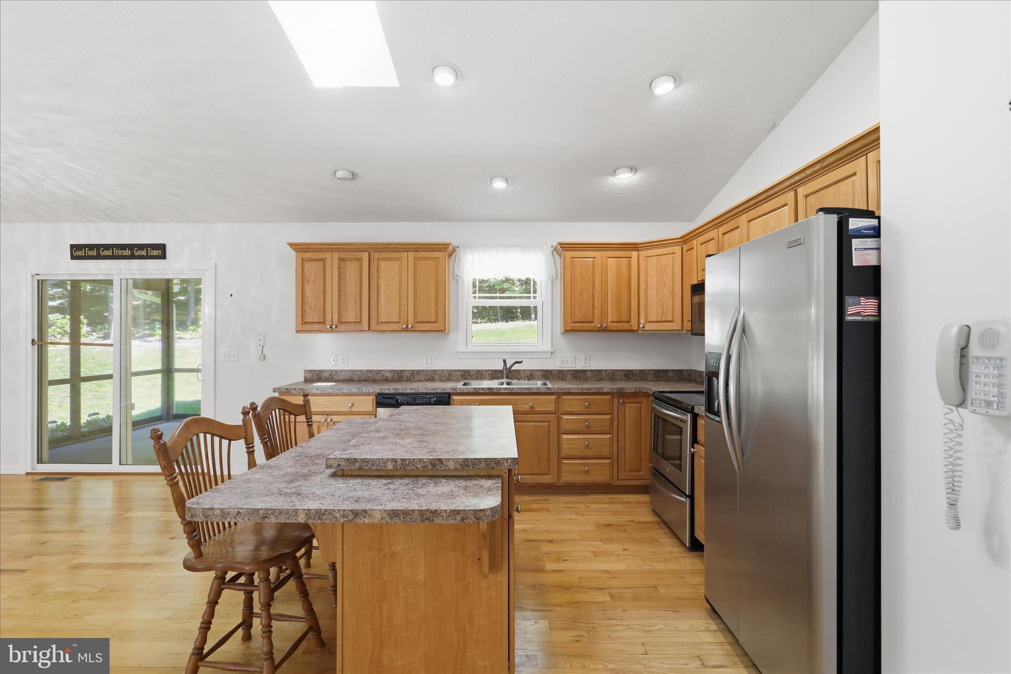 SHERWOOD ACRES - Residential