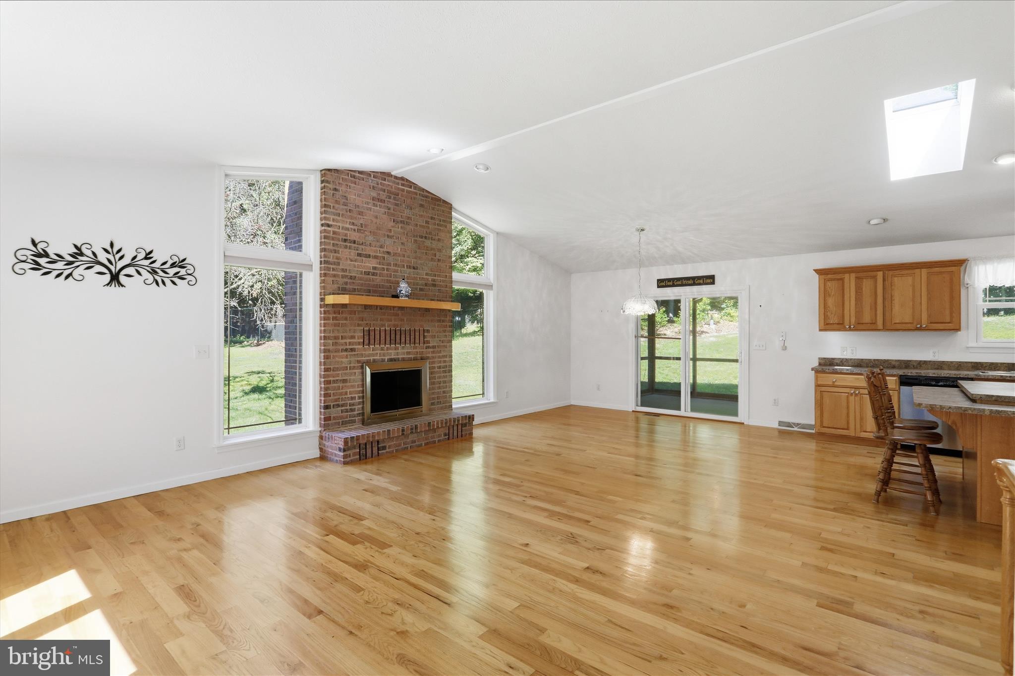 SHERWOOD ACRES - Residential