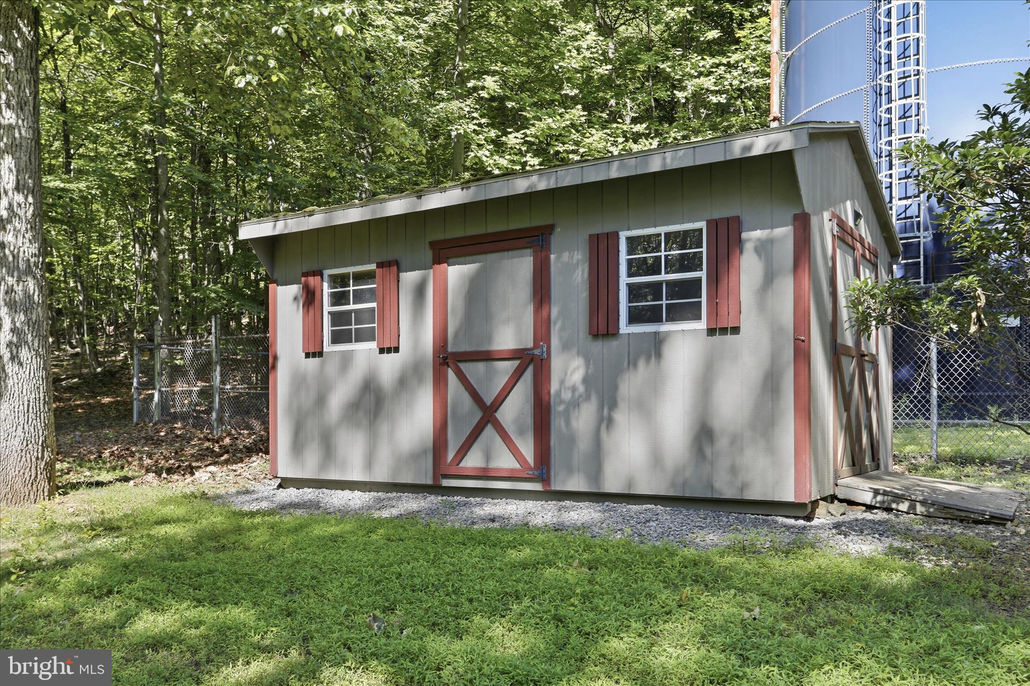 SHERWOOD ACRES - Residential