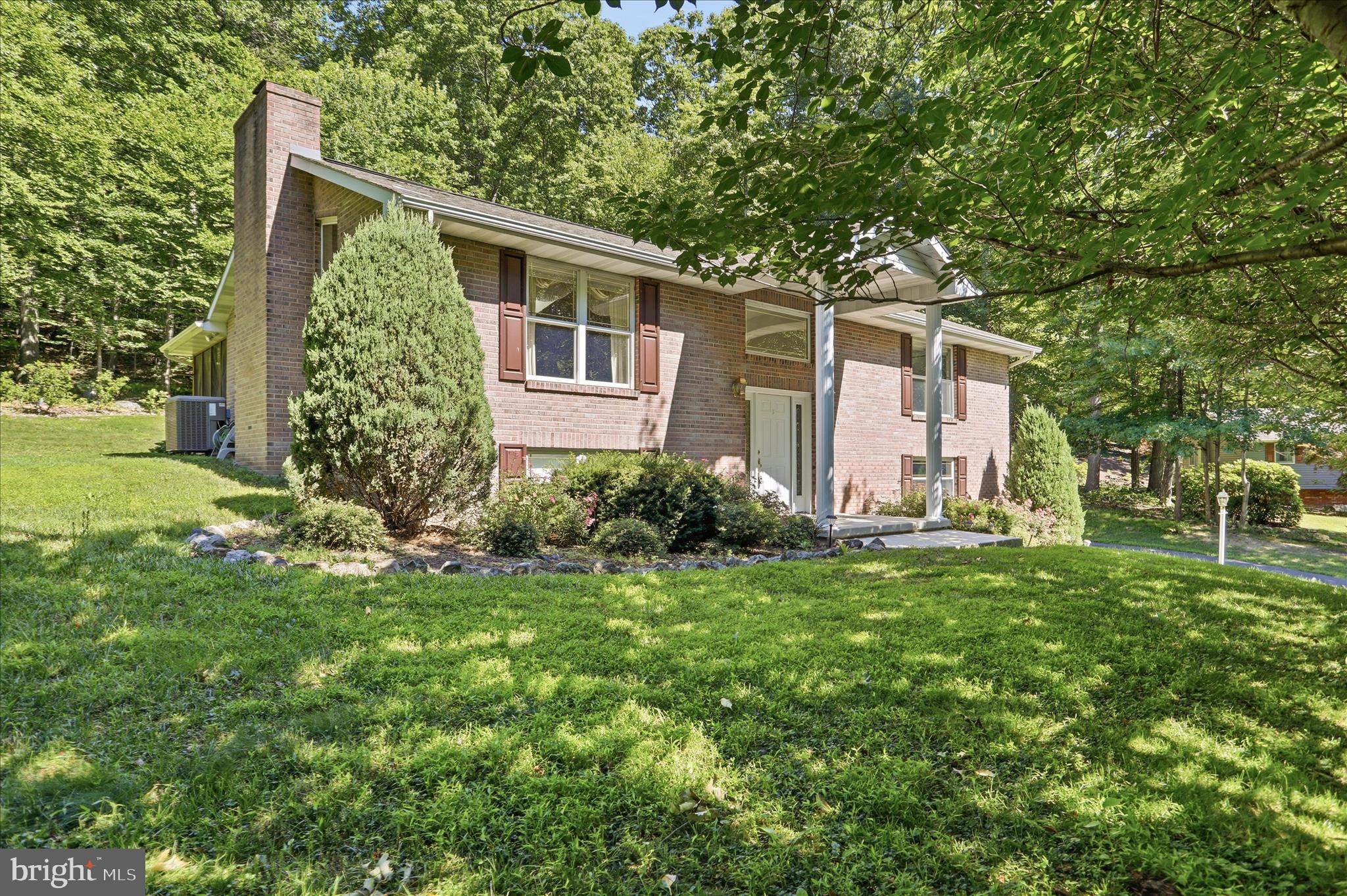 SHERWOOD ACRES - Residential