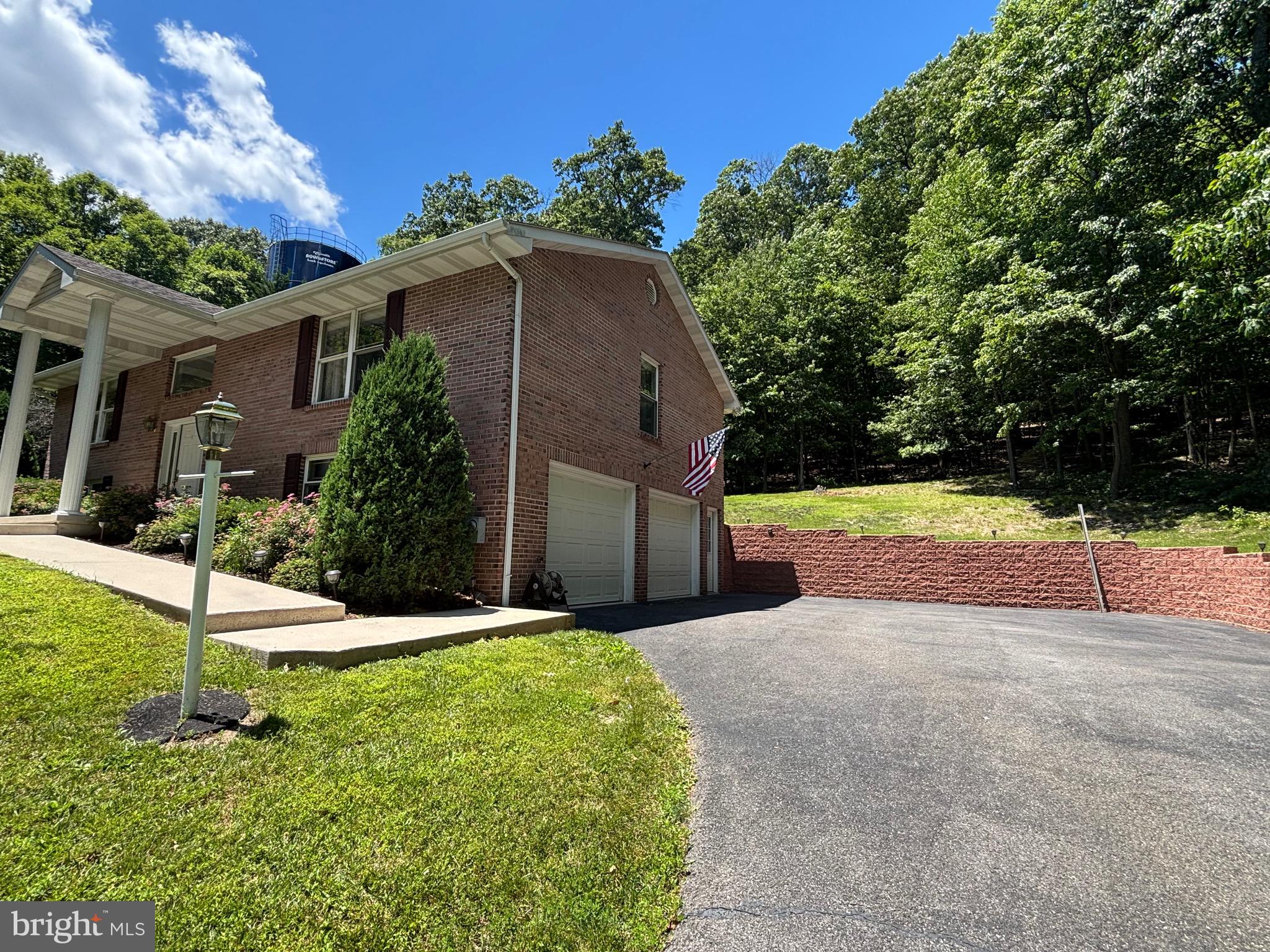 SHERWOOD ACRES - Residential