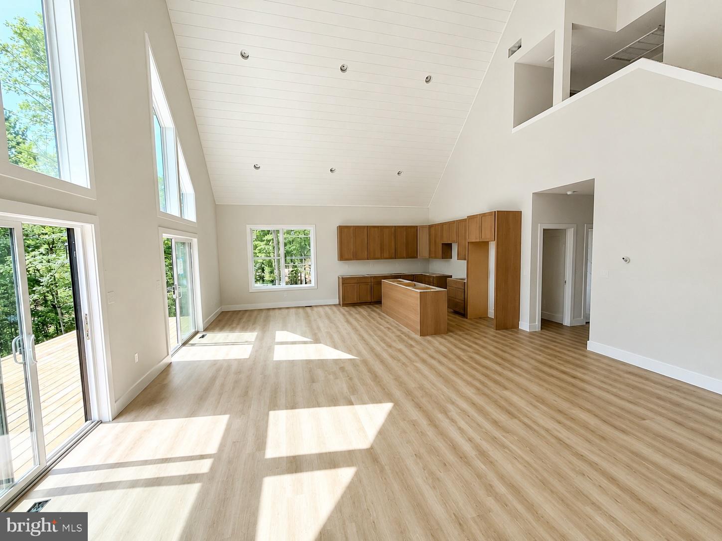 WINDFALL ACRES - Residential