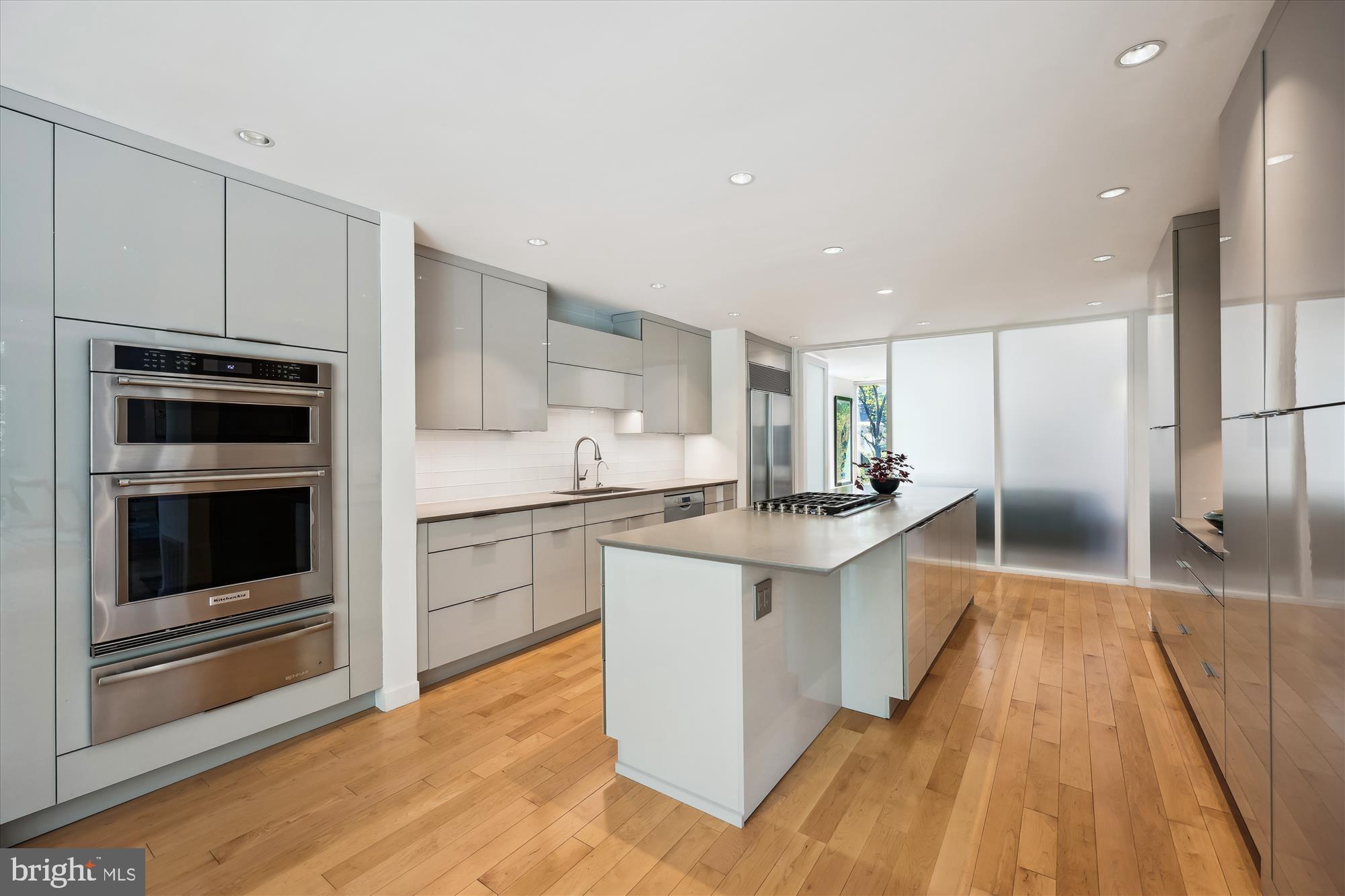 CHEVY CHASE TERRACE - Residential