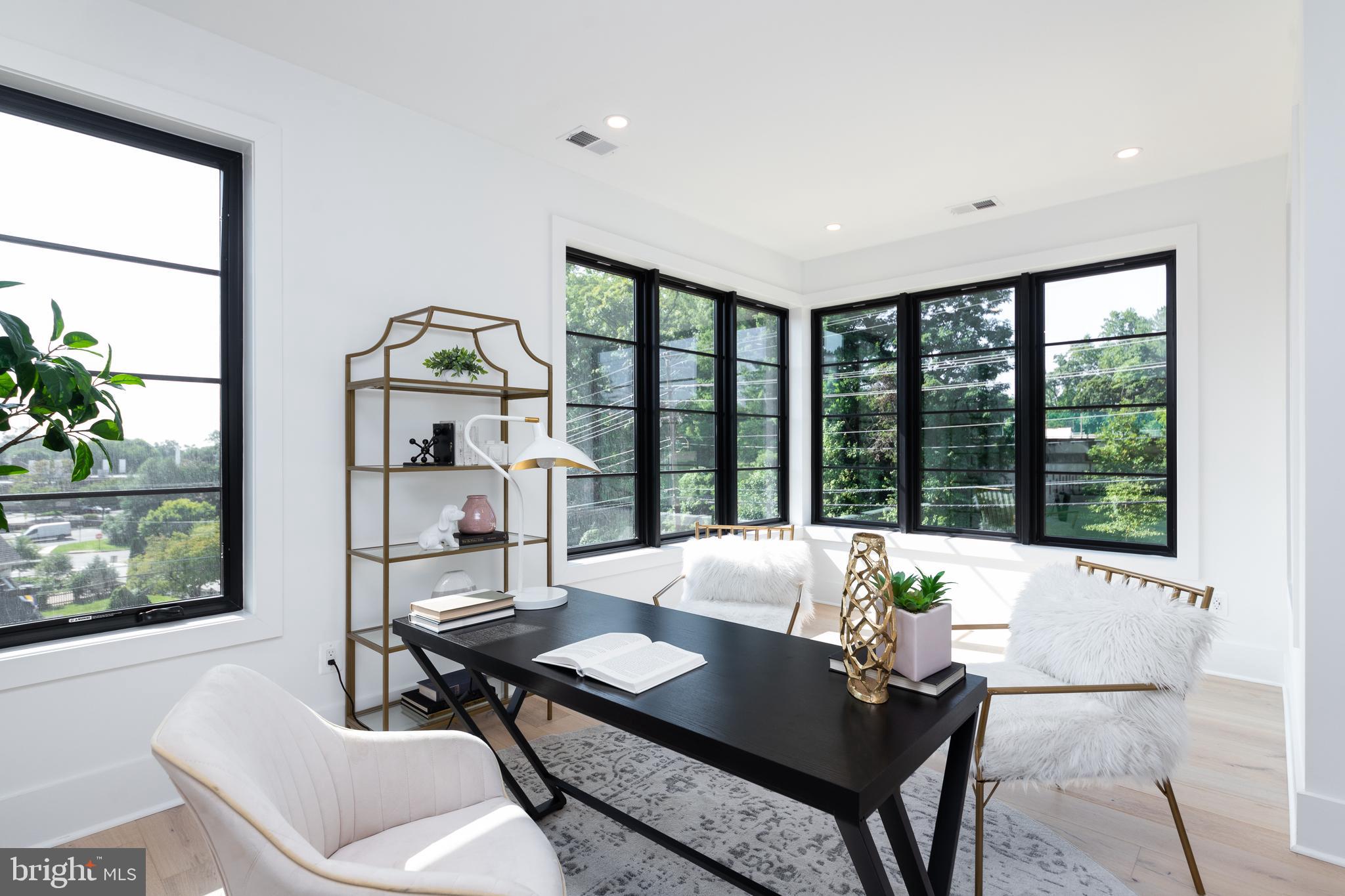 MINOR HILL - Residential