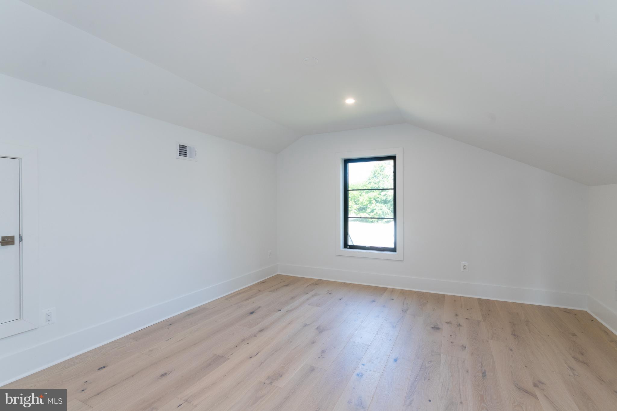 MINOR HILL - Residential