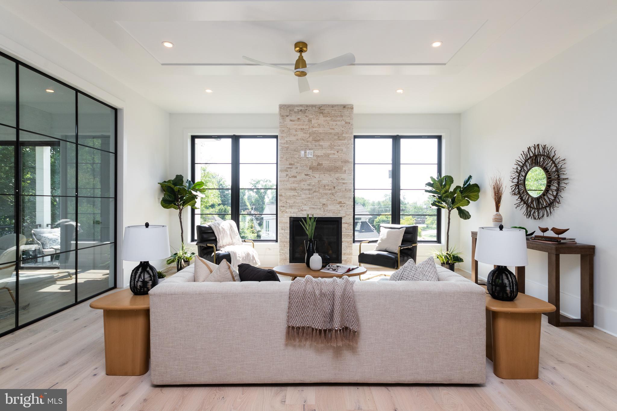 MINOR HILL - Residential