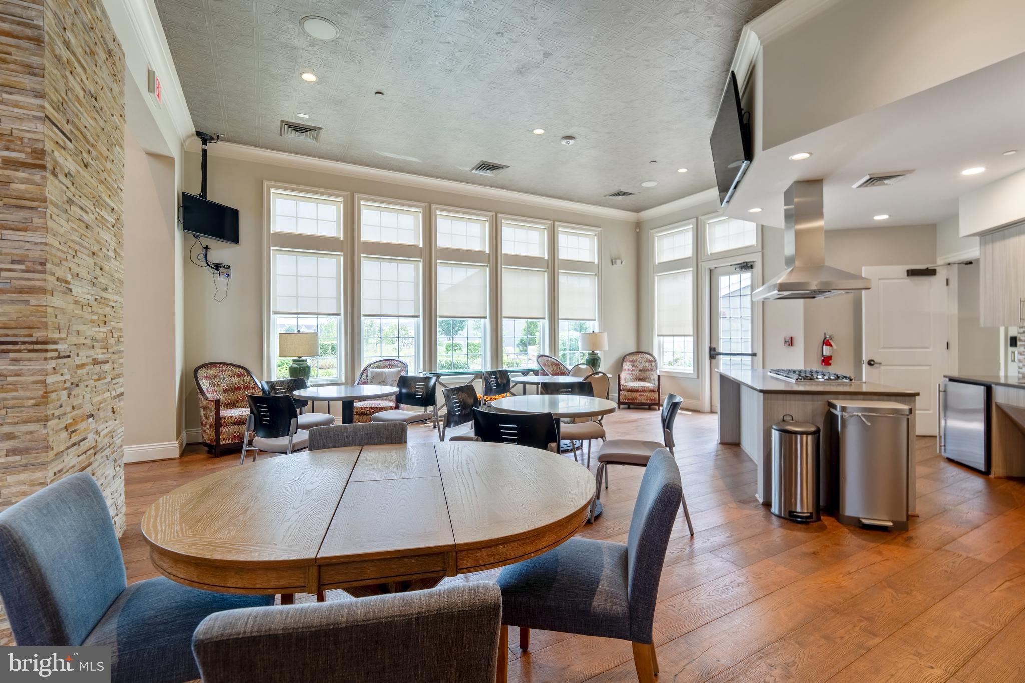 TWO RIVERS - Residential