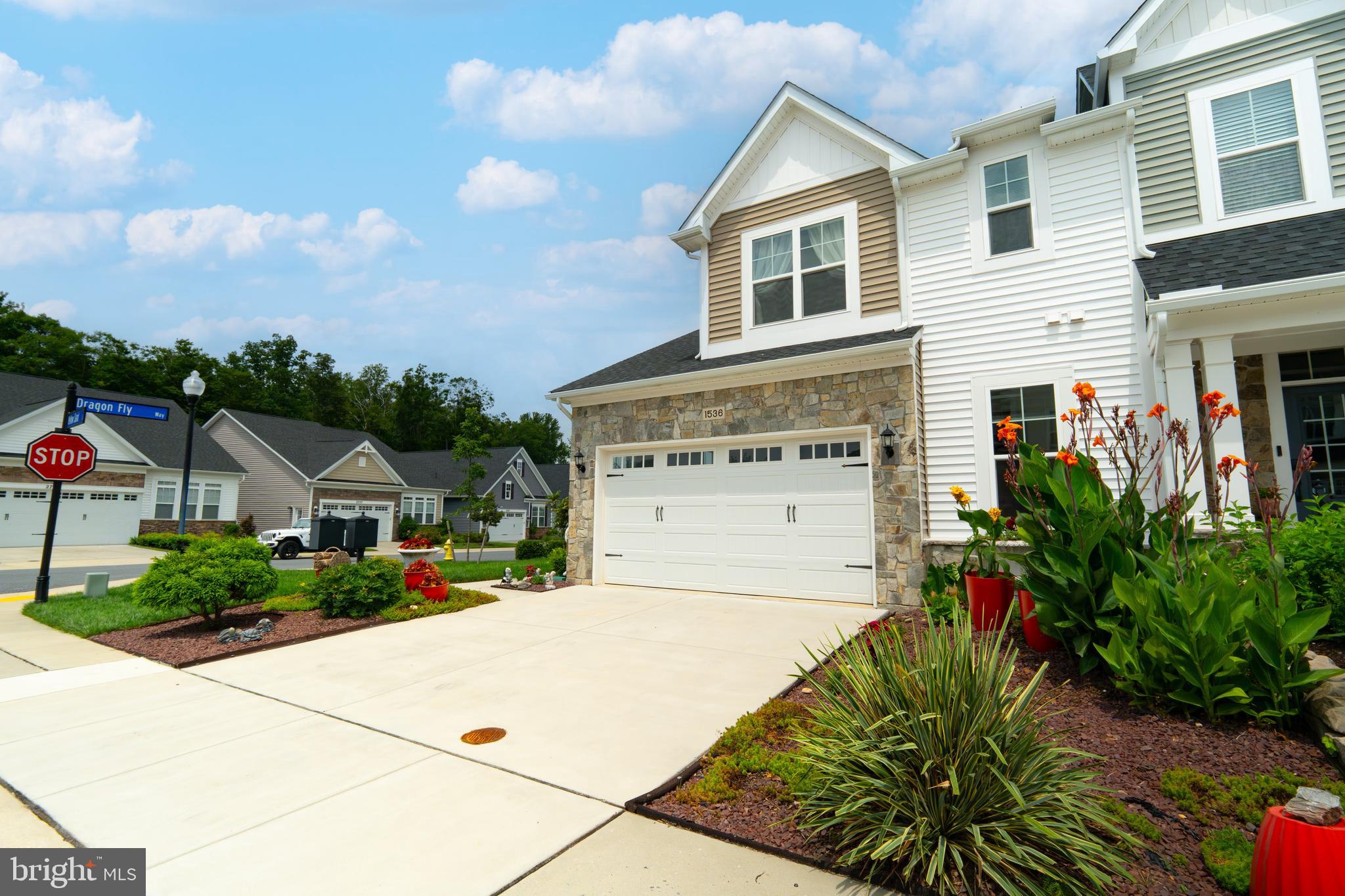 TWO RIVERS - Residential