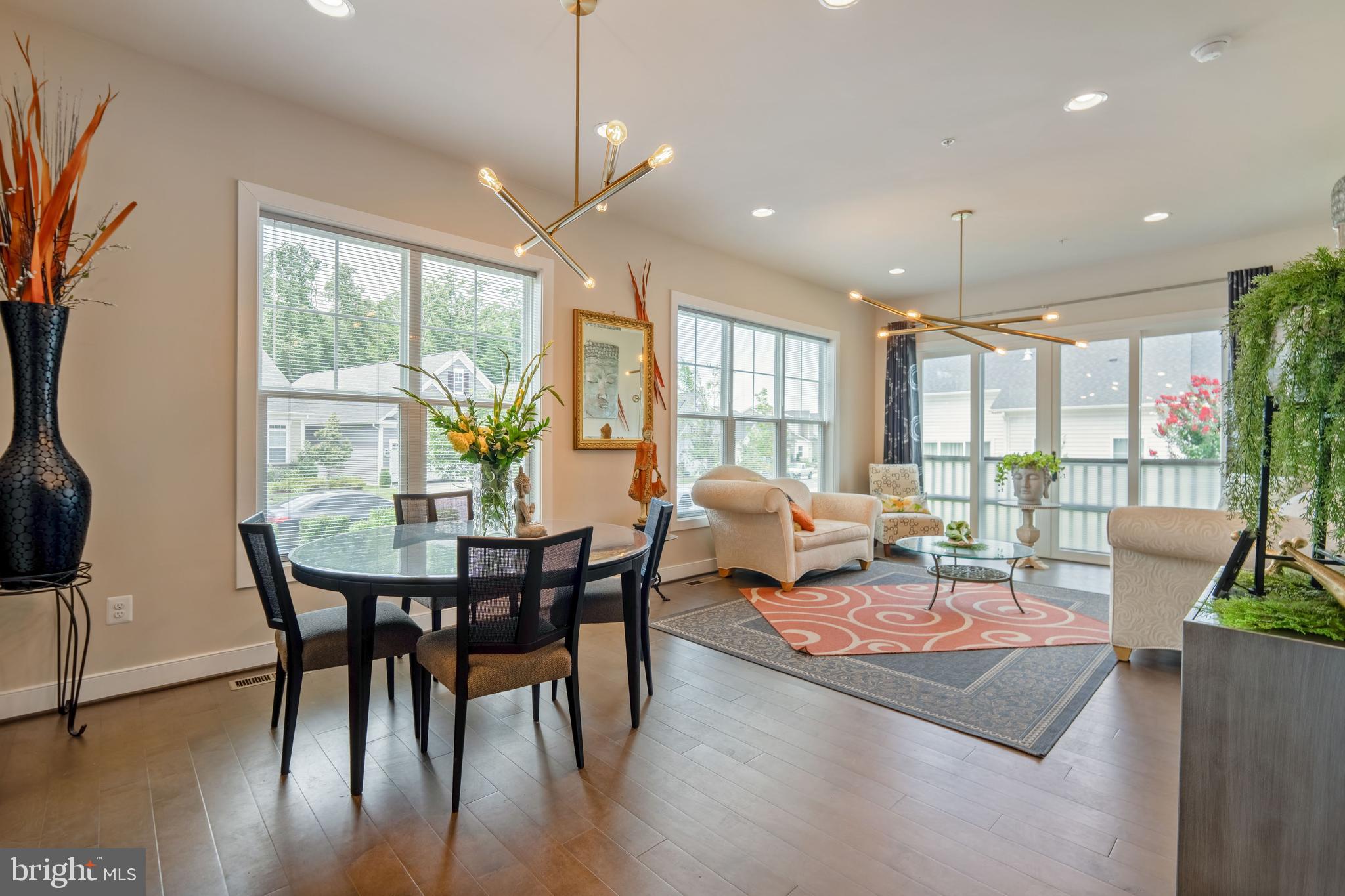 TWO RIVERS - Residential