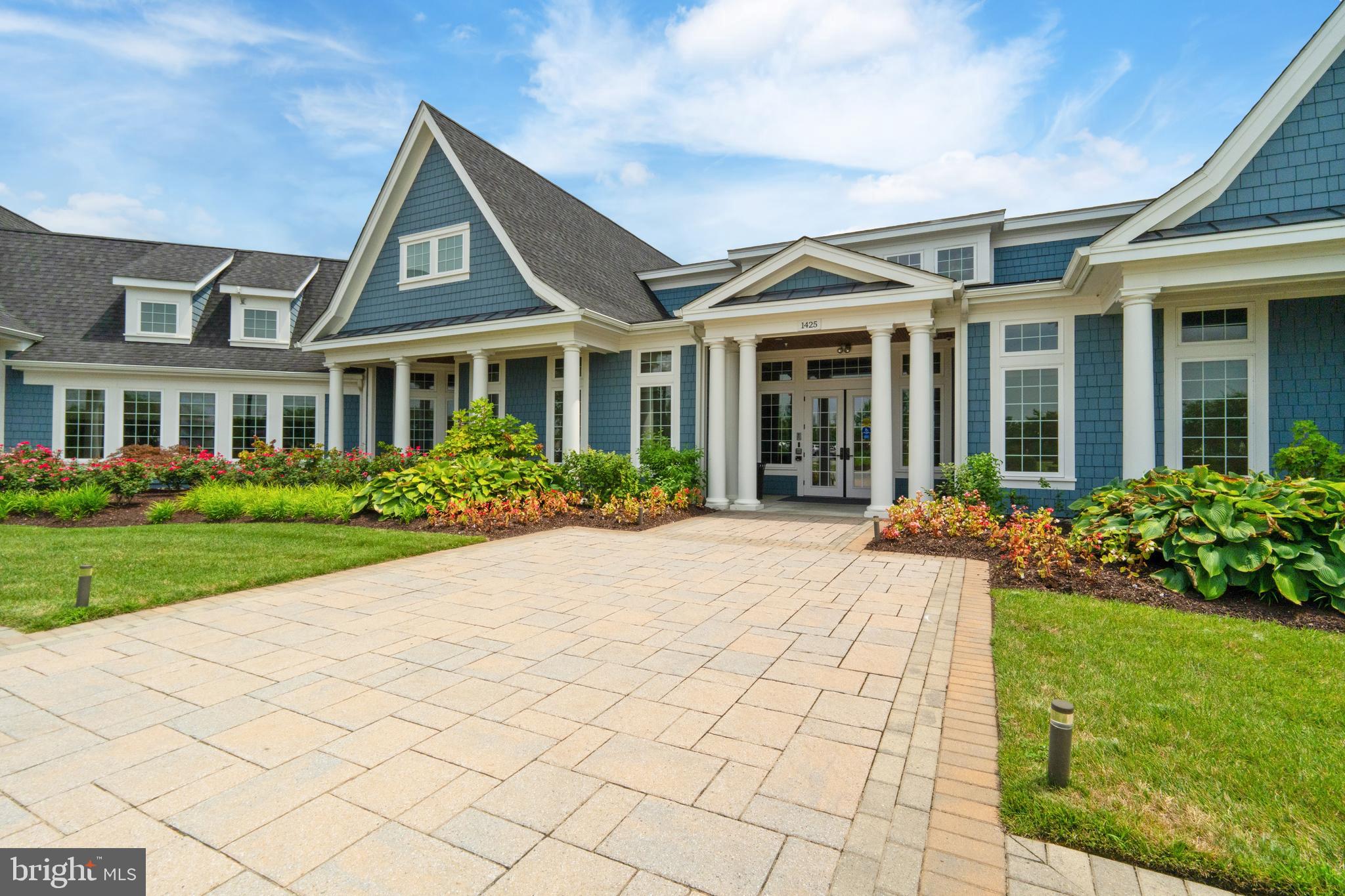 TWO RIVERS - Residential