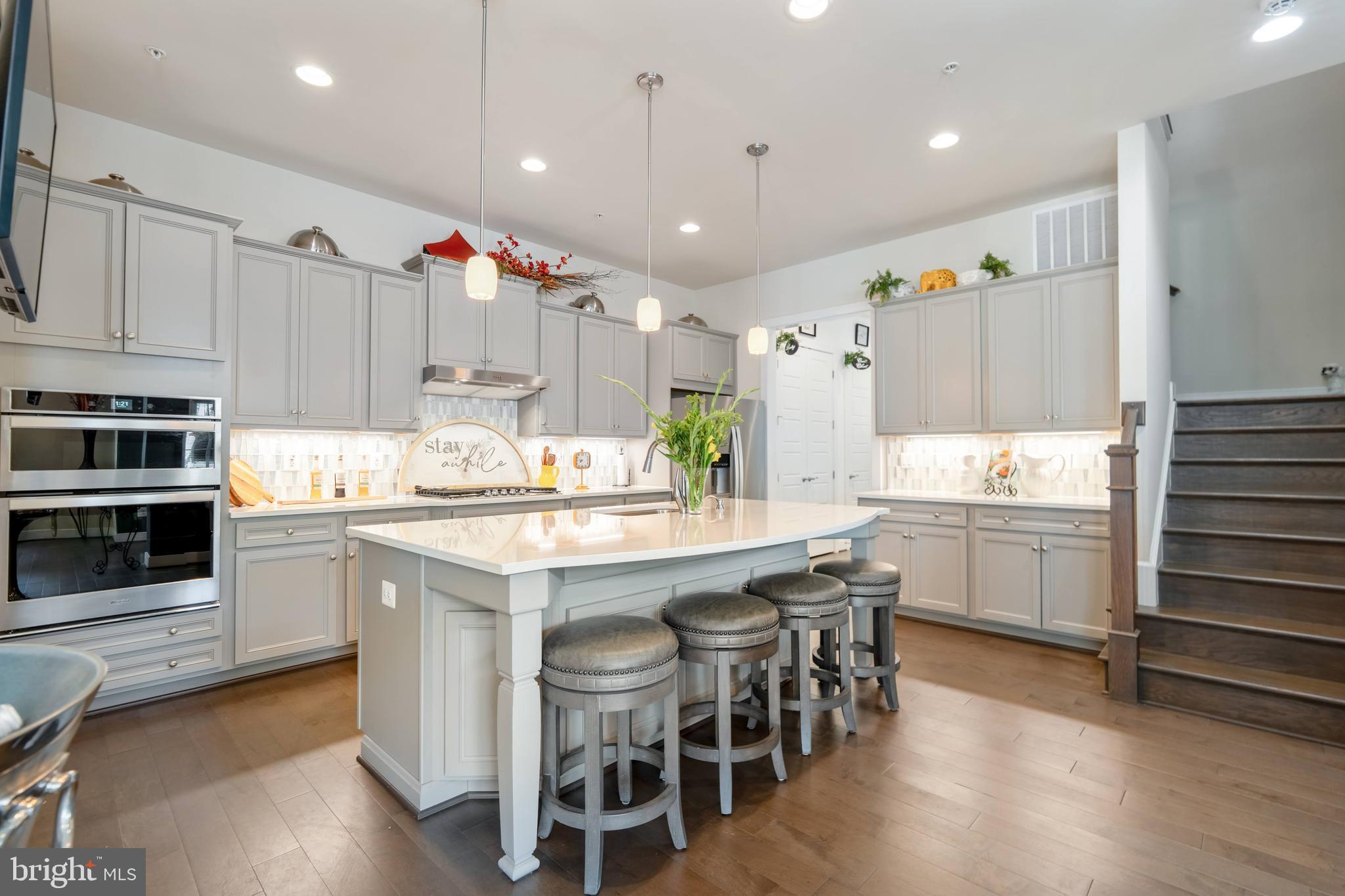 TWO RIVERS - Residential